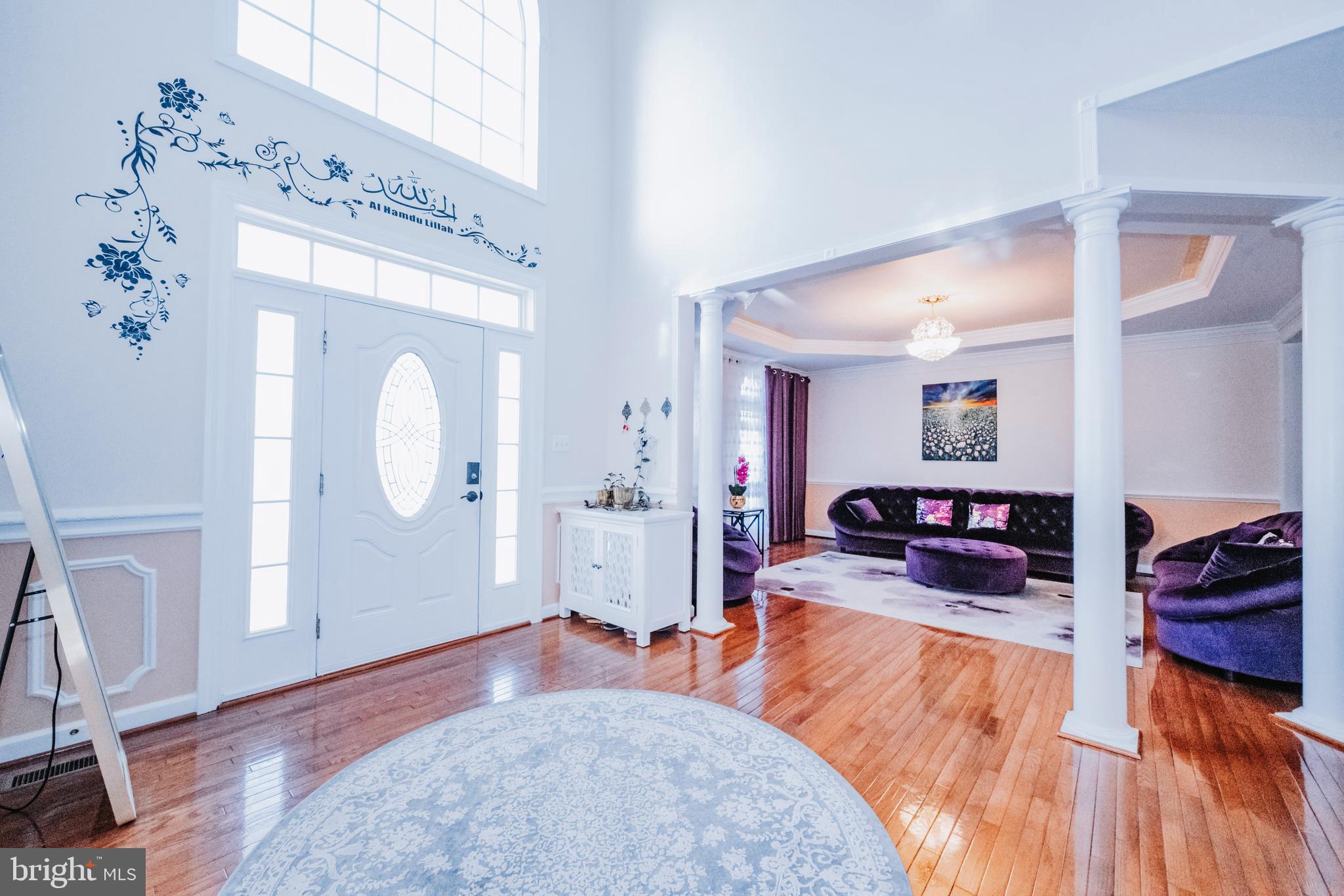 PARADISE MANOR - Residential