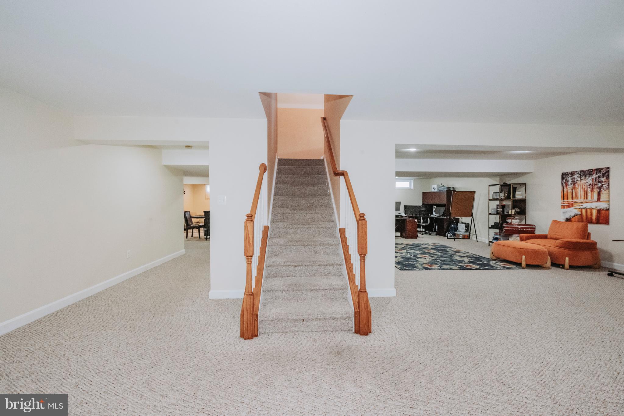 PARADISE MANOR - Residential