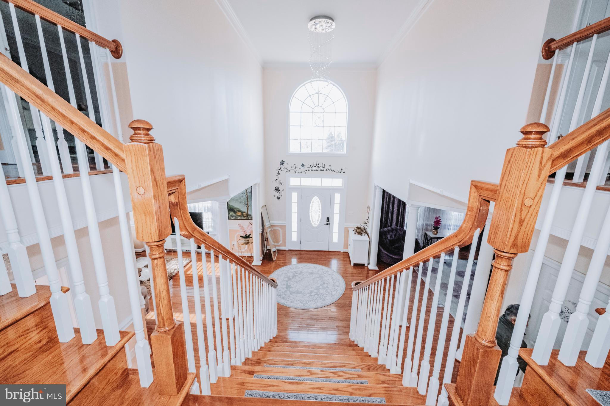 PARADISE MANOR - Residential