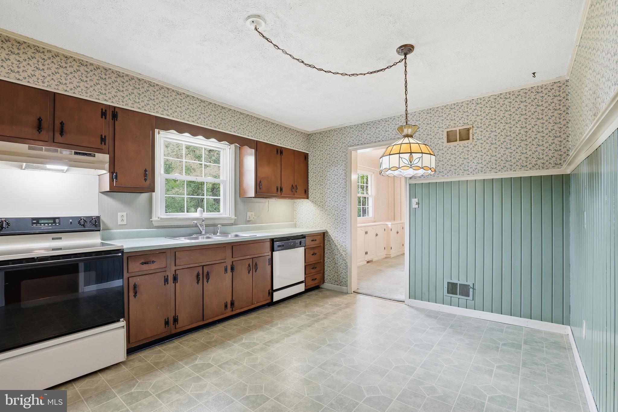 WOODCREST - Residential