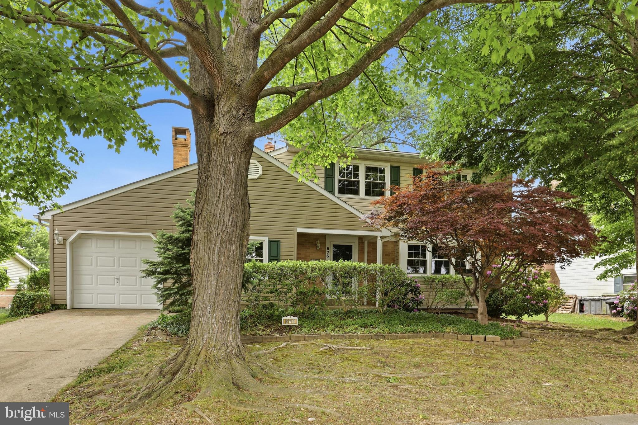 WOODCREST - Residential
