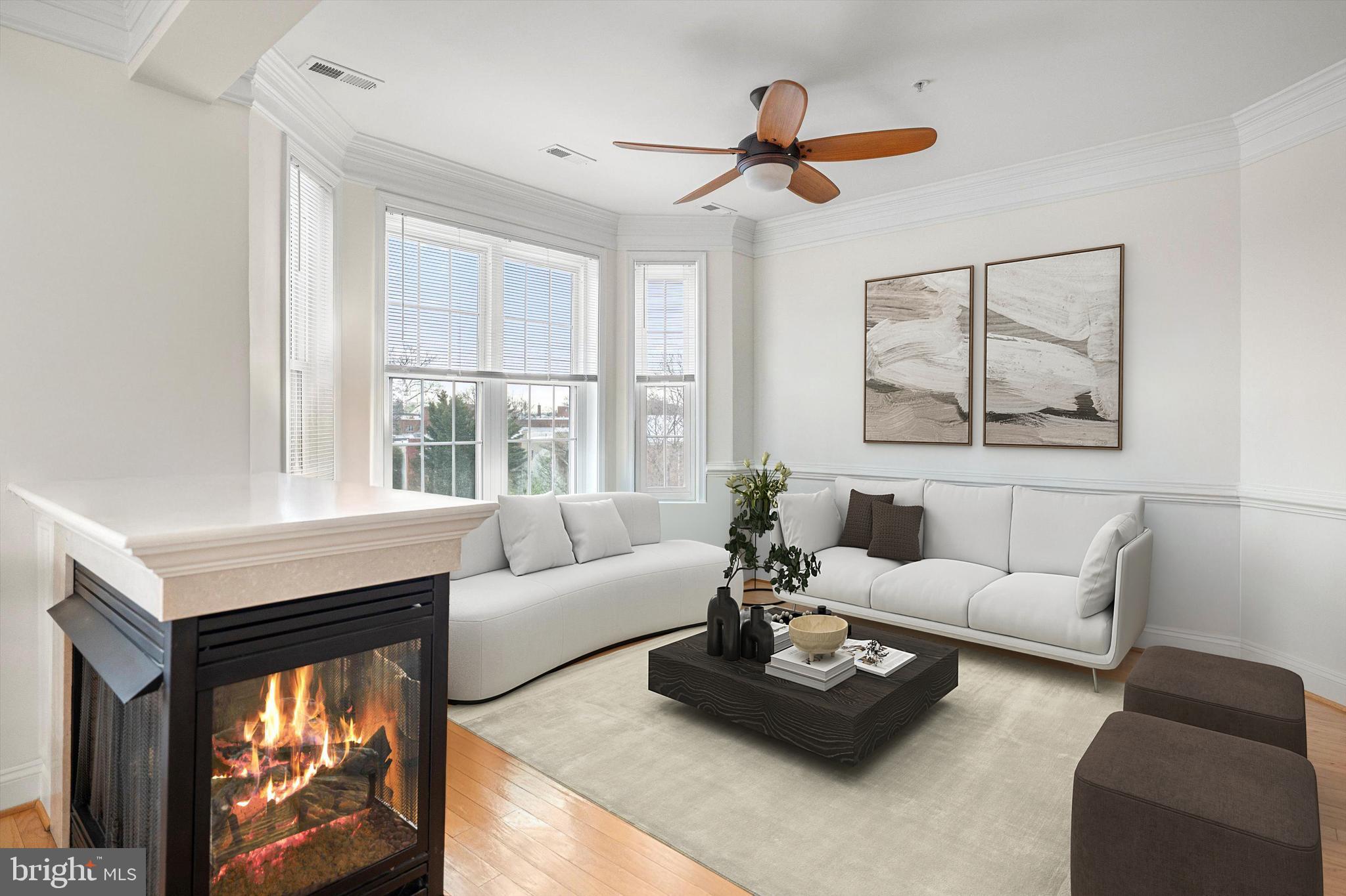 828 SLATERS LANE 302