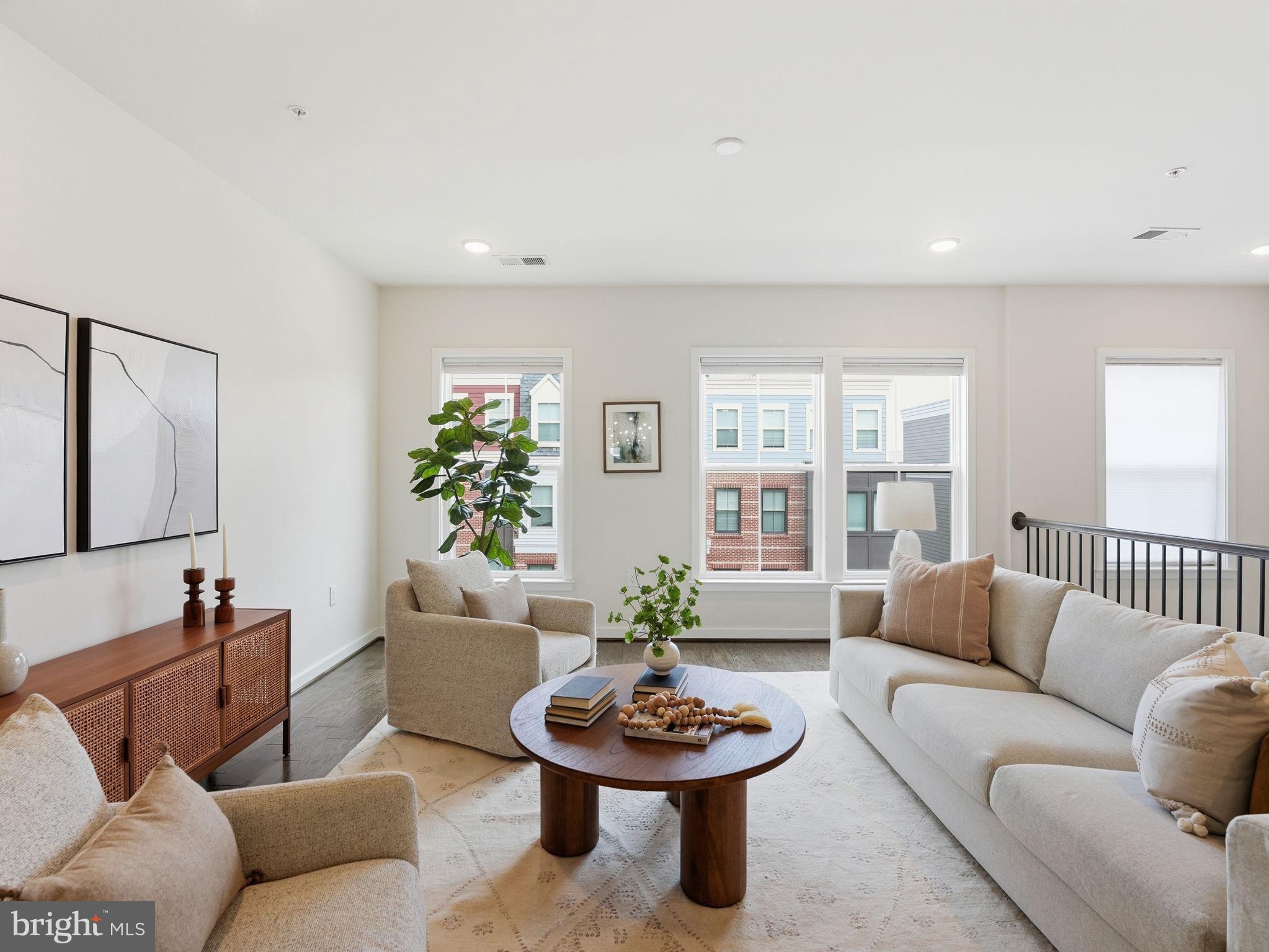 MOUNT VINEYARD - Residential