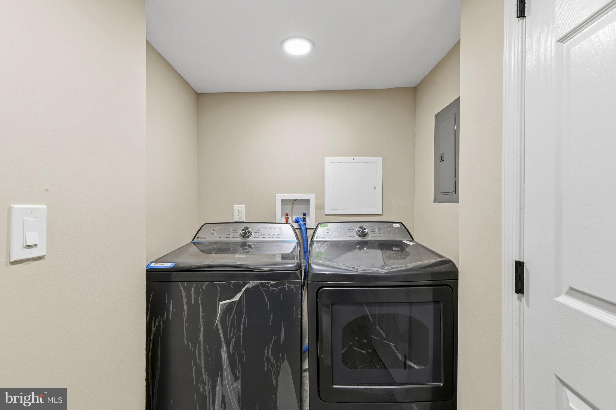 WYMAN PARK HAMPDEN - Residential