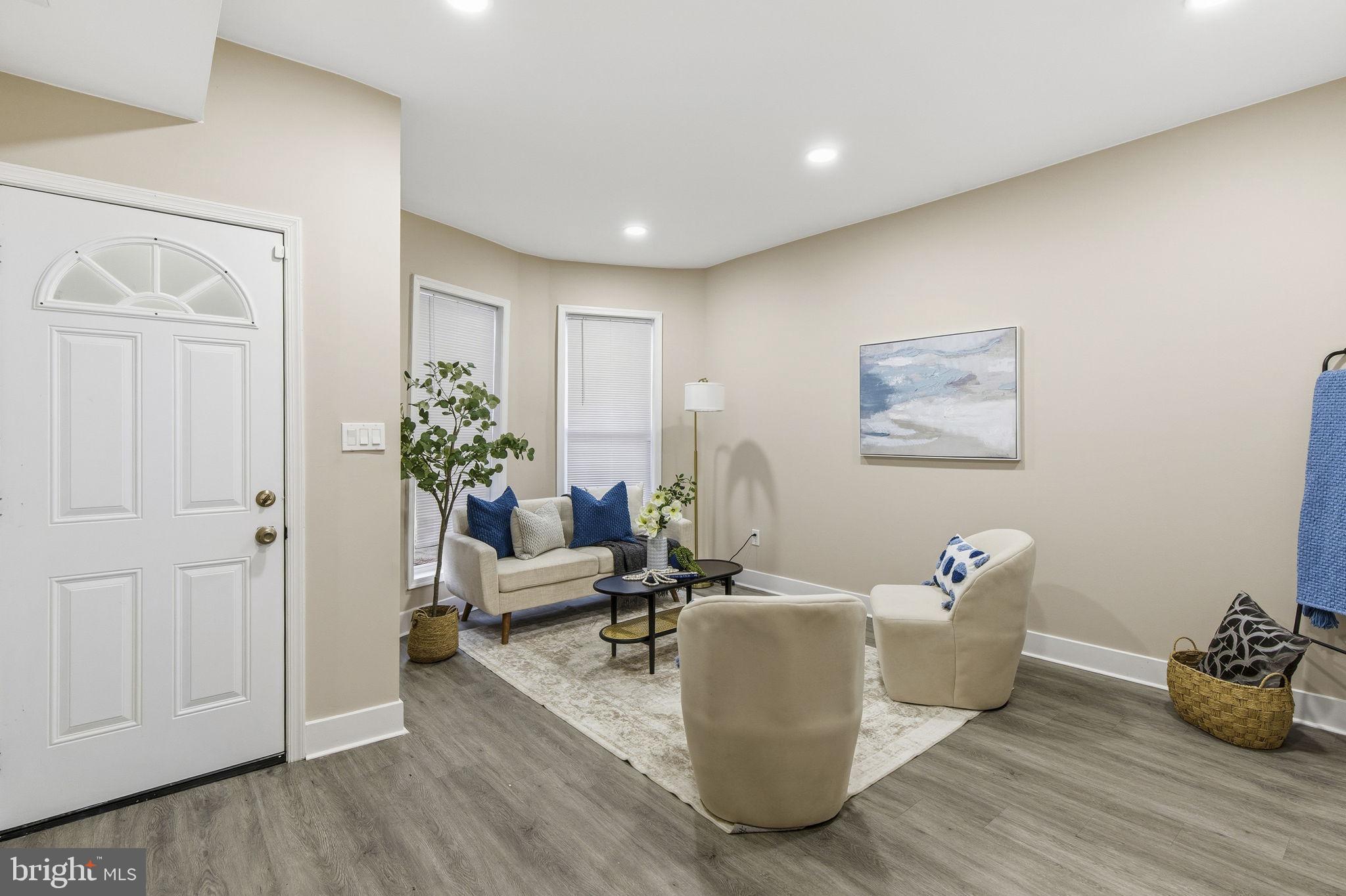 WYMAN PARK HAMPDEN - Residential