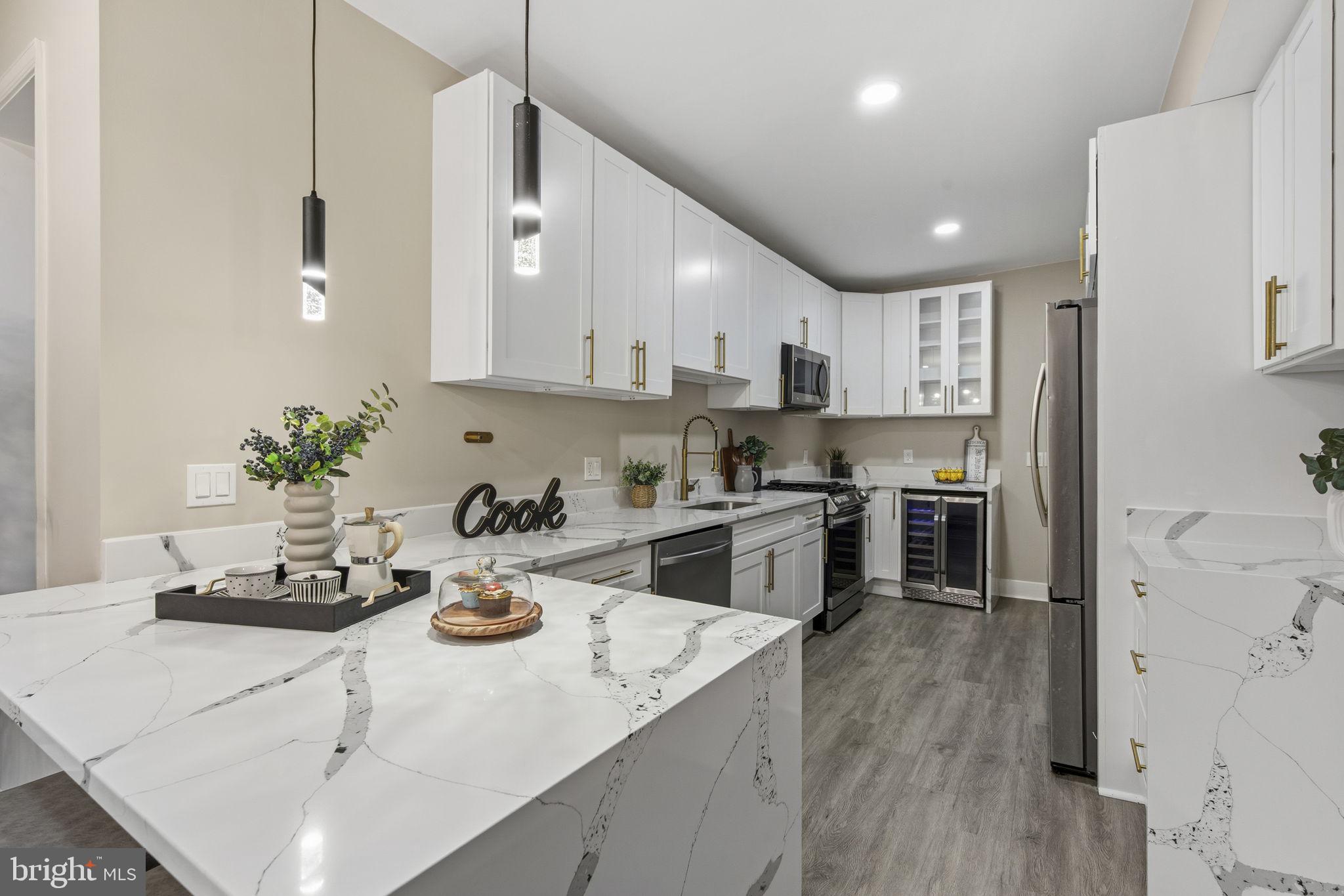 WYMAN PARK HAMPDEN - Residential