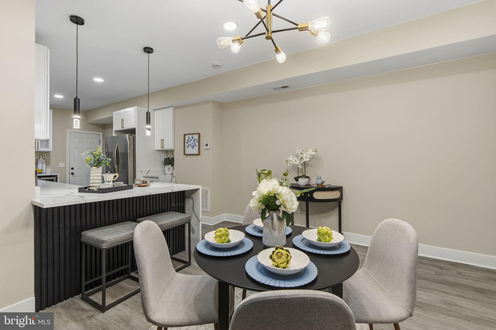 WYMAN PARK HAMPDEN - Residential