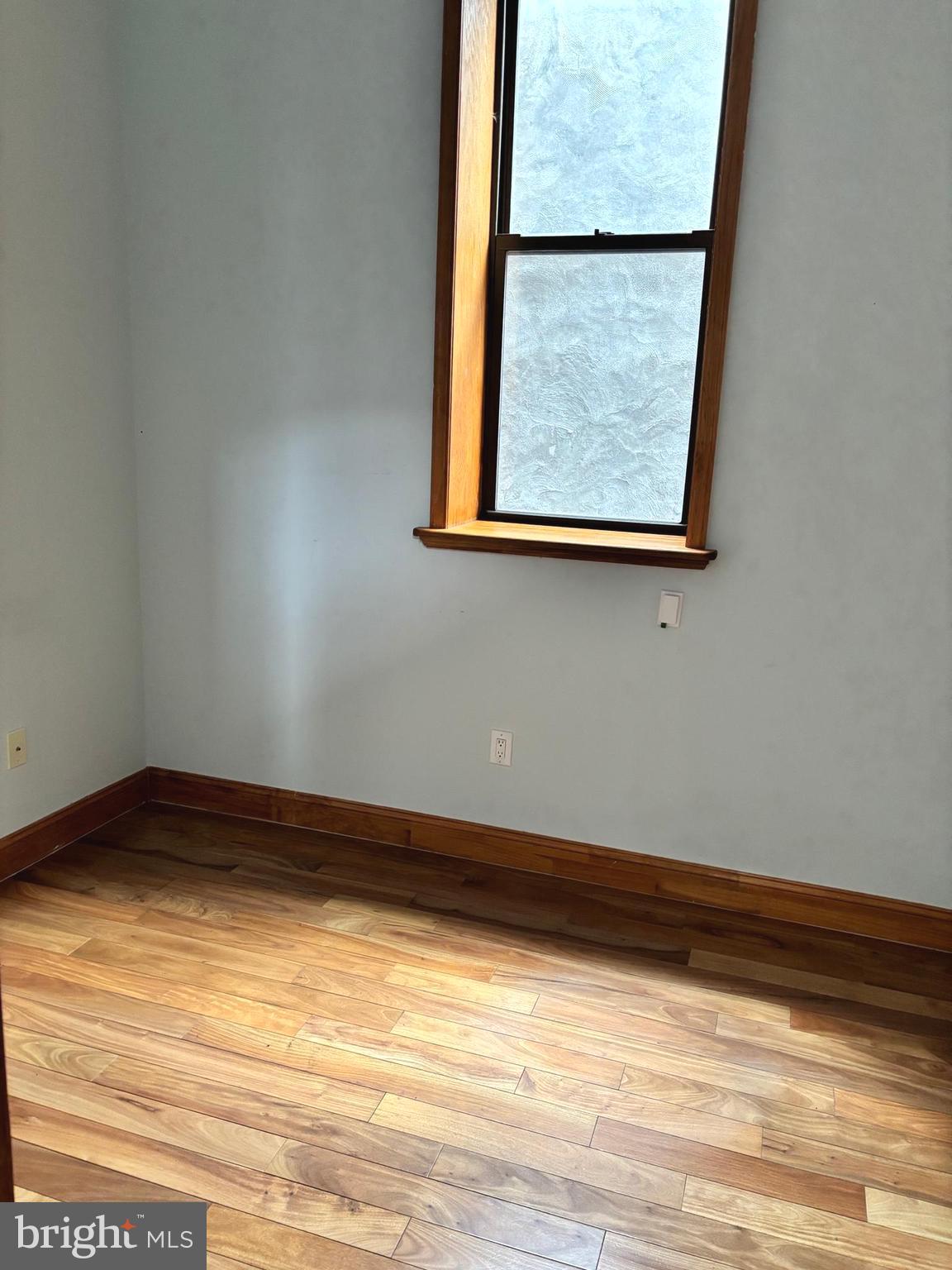 WEST POPLAR - Residential Lease