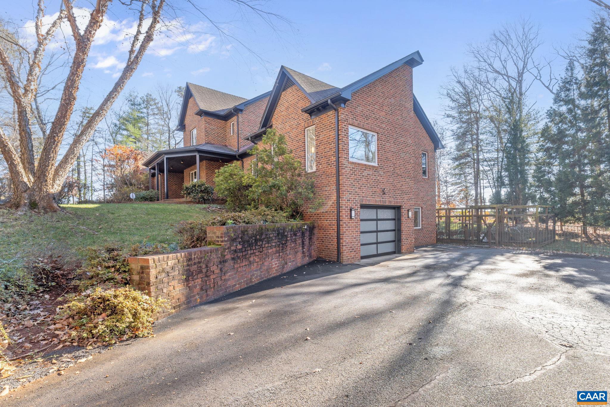 COLA WOODS - Residential