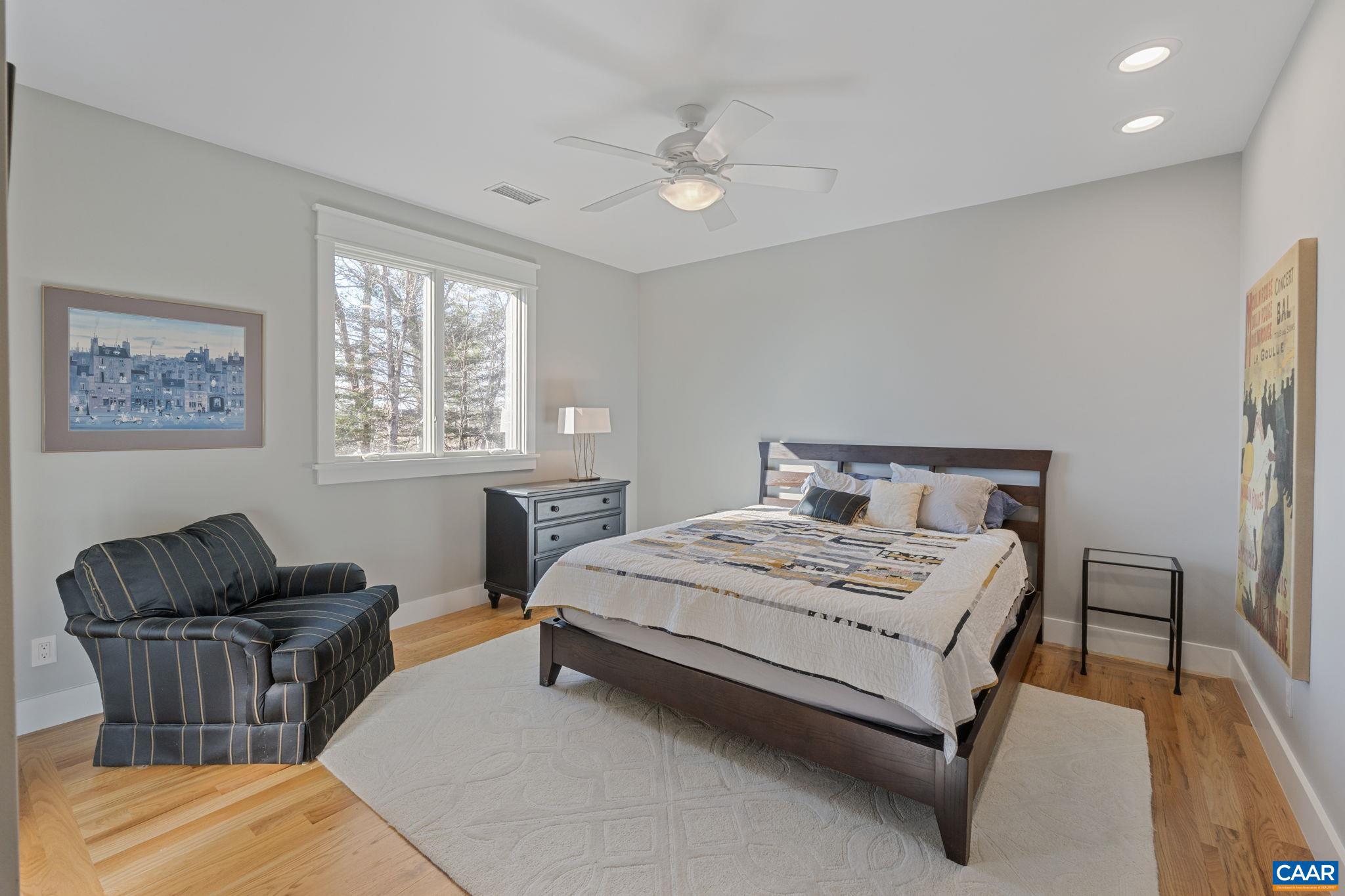 COLA WOODS - Residential