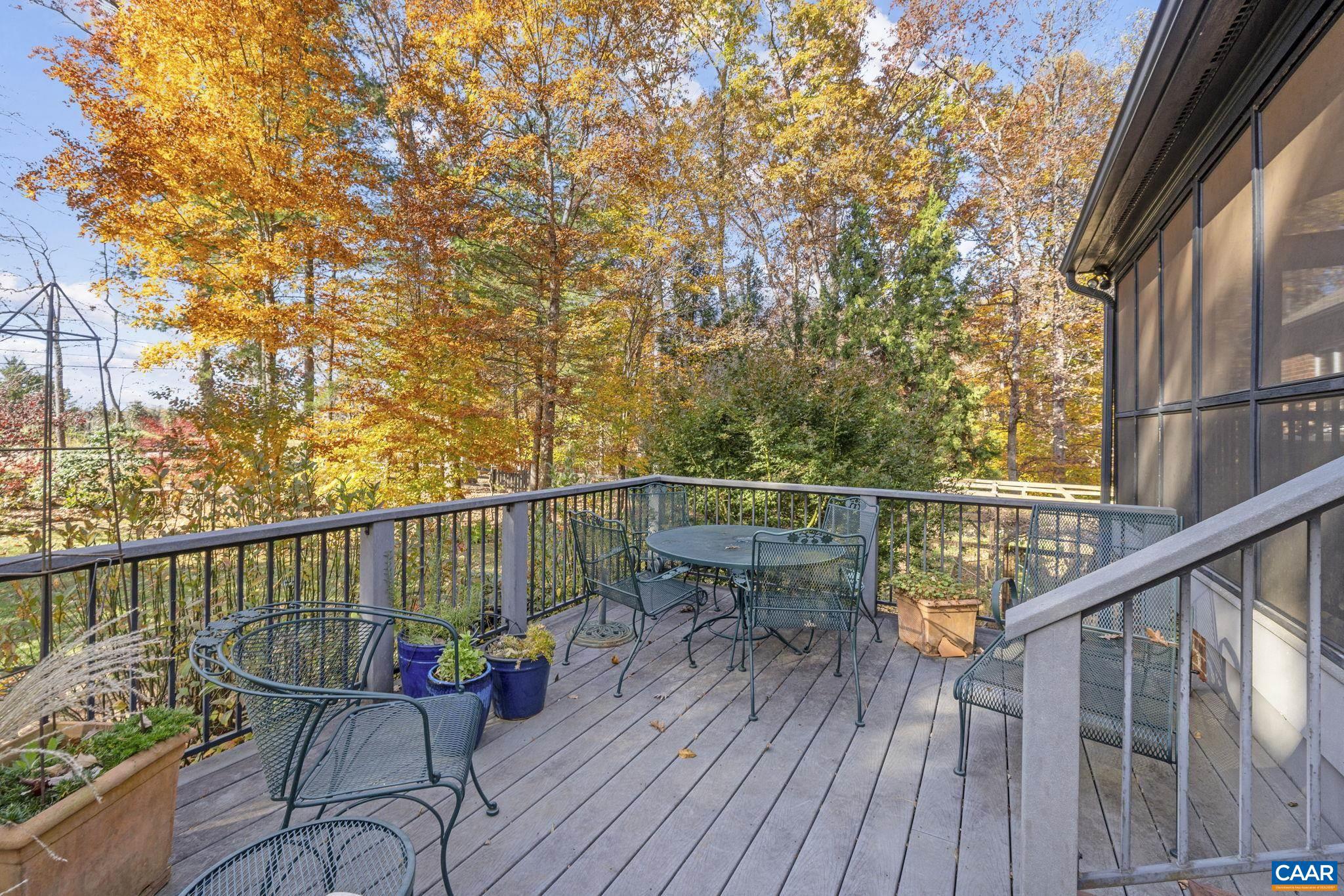 COLA WOODS - Residential