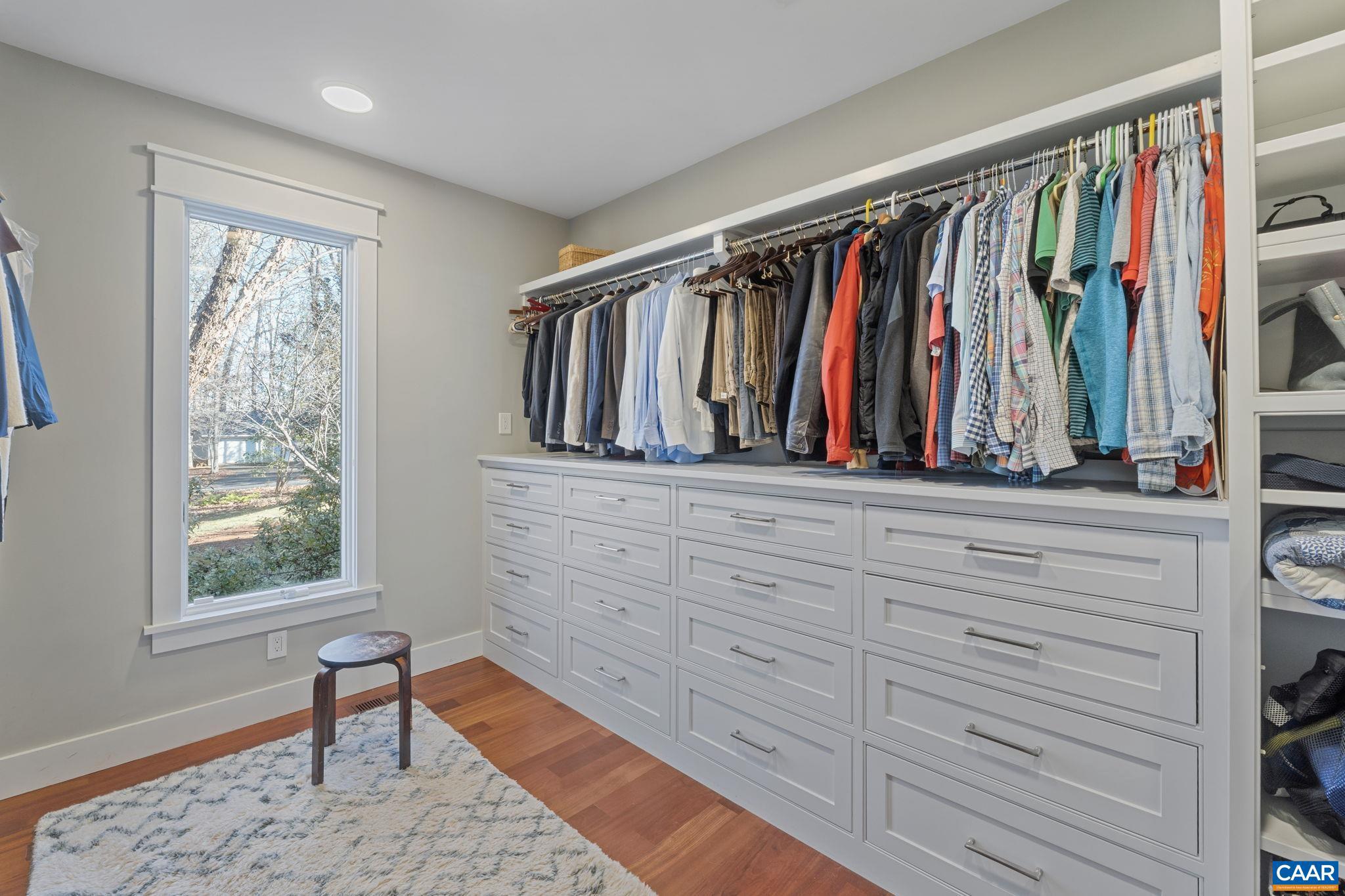 COLA WOODS - Residential