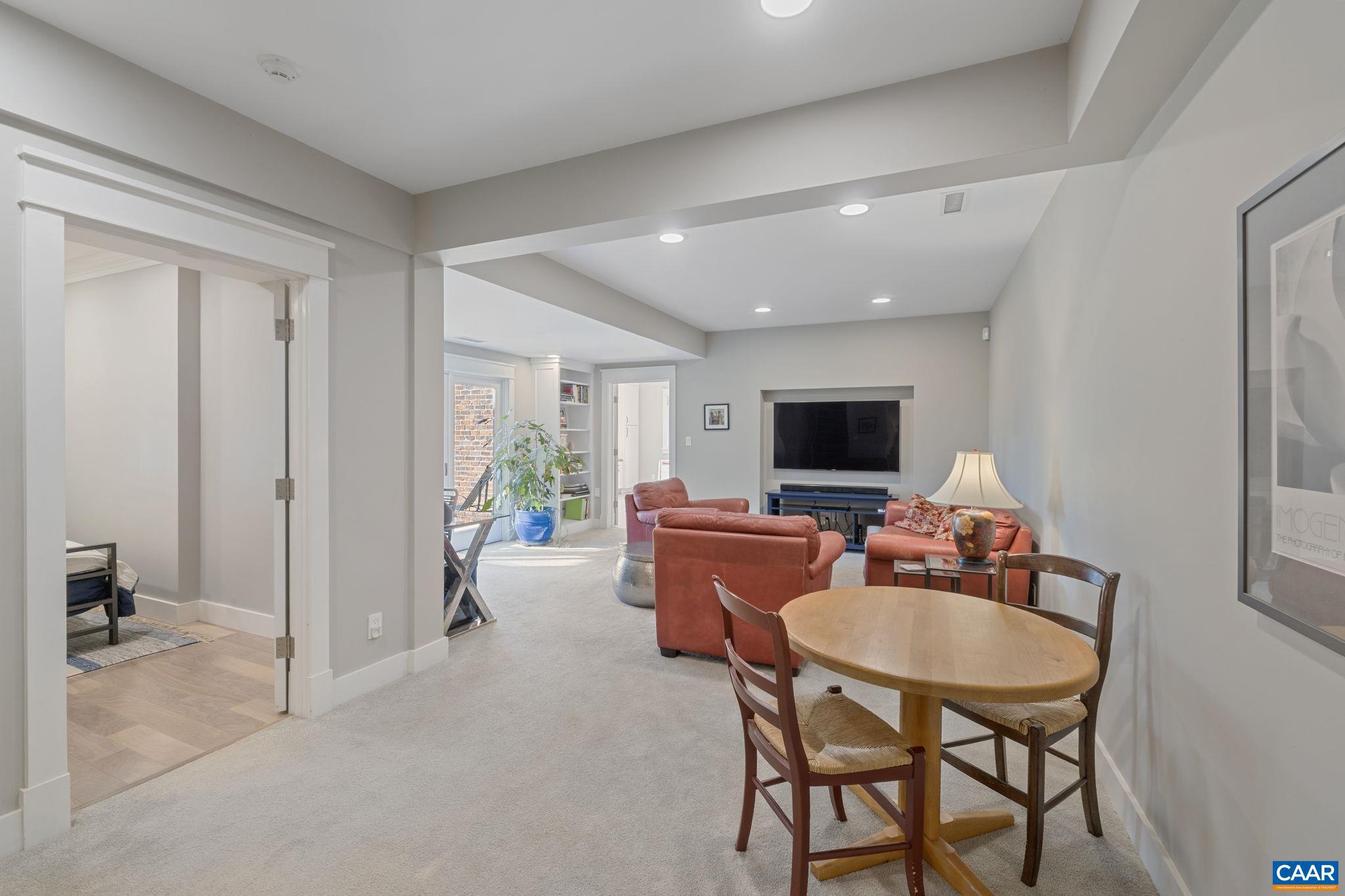 COLA WOODS - Residential