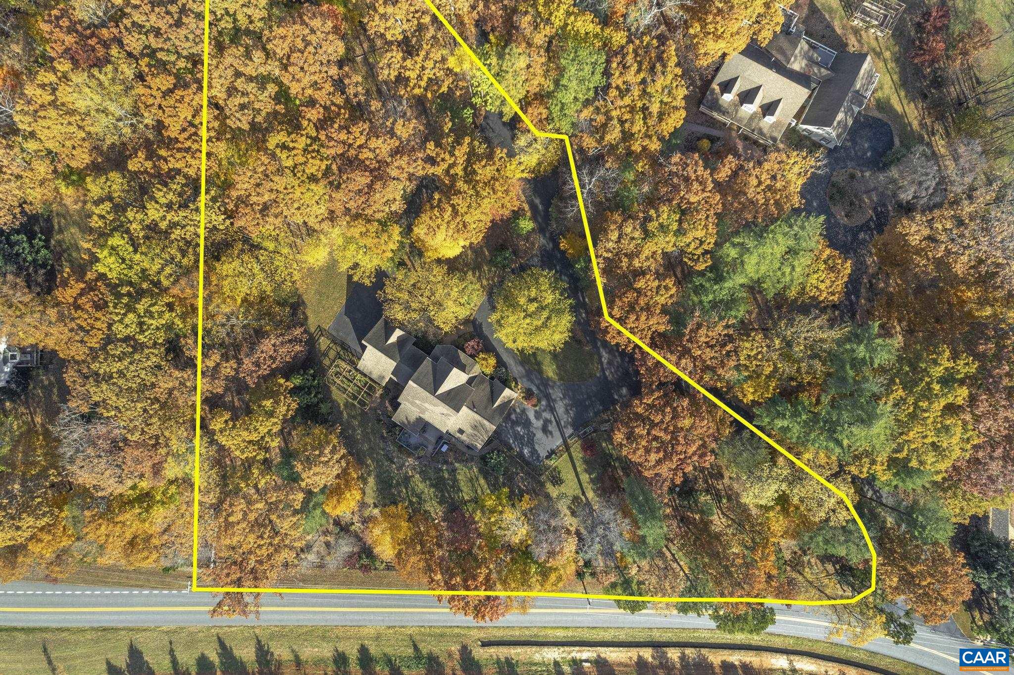 COLA WOODS - Residential