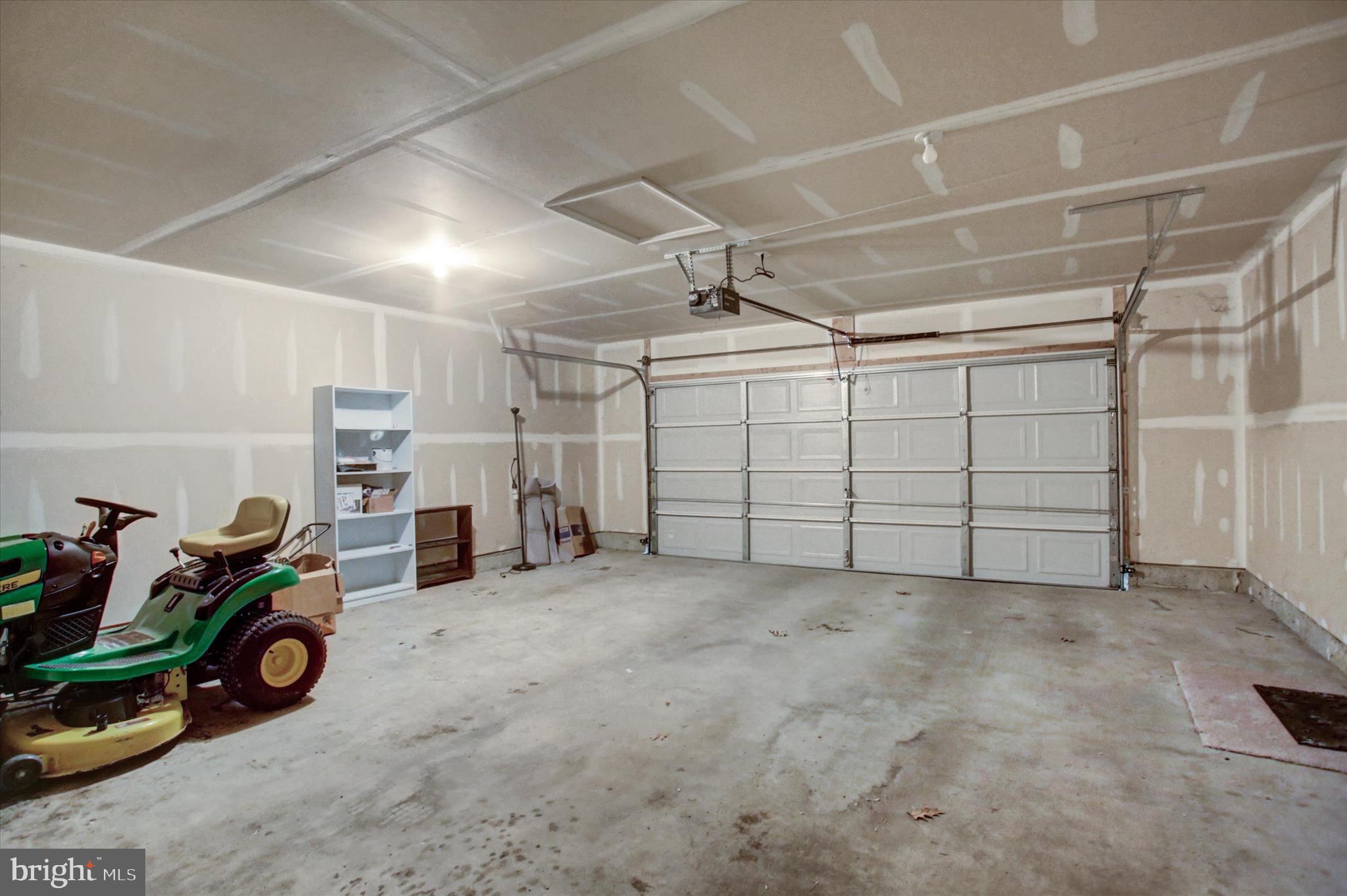 WHITE CHURCH MEADOWS - Residential