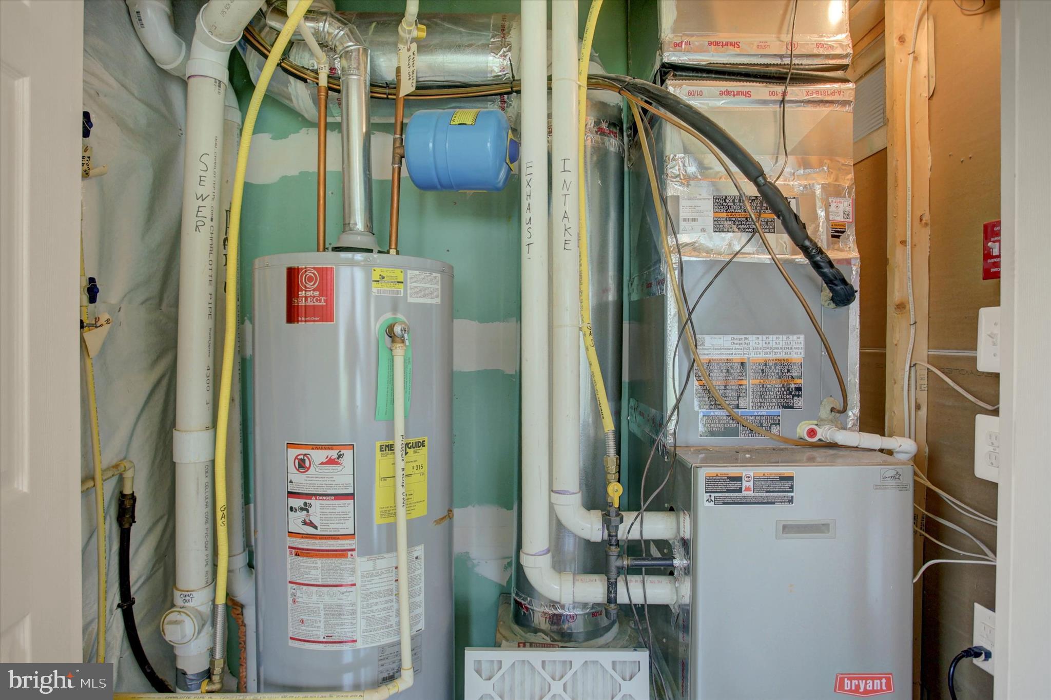 WHITE CHURCH MEADOWS - Residential