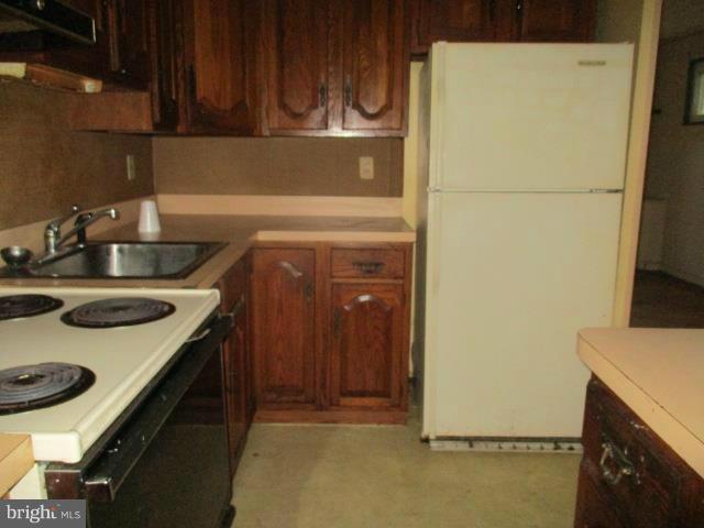 MUNROE GARDENS - Residential