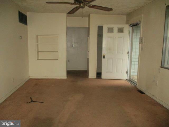 MUNROE GARDENS - Residential