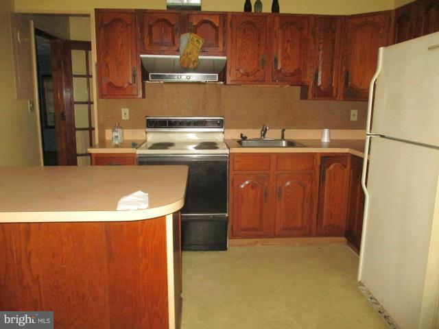 MUNROE GARDENS - Residential