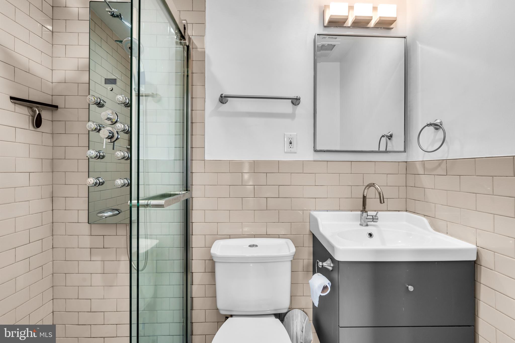 WHITMAN - Residential