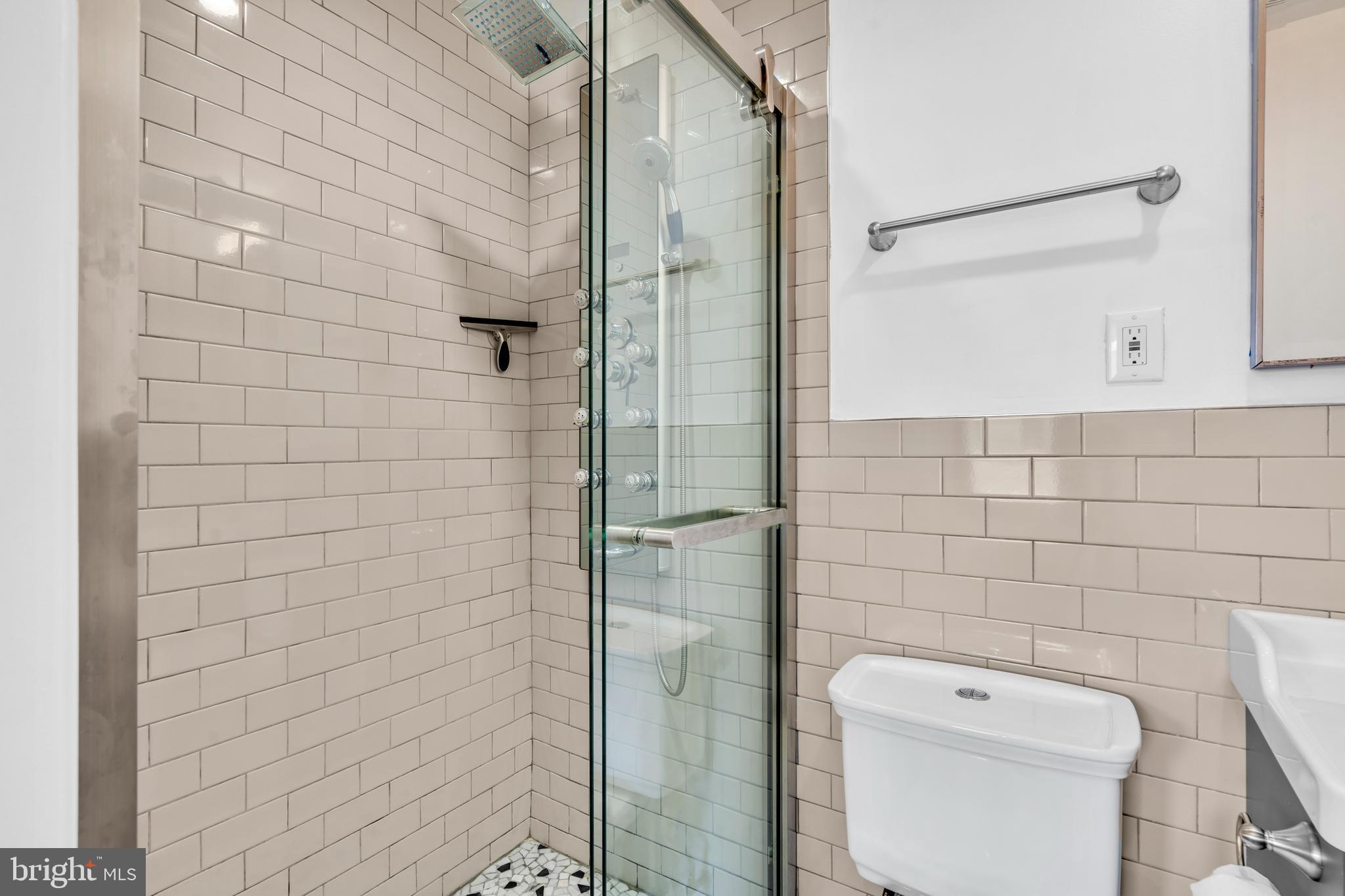 WHITMAN - Residential