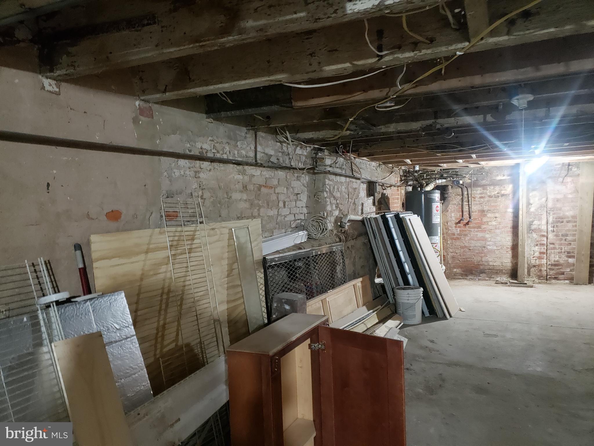 LEXINGTON MARKET - Commercial Sale