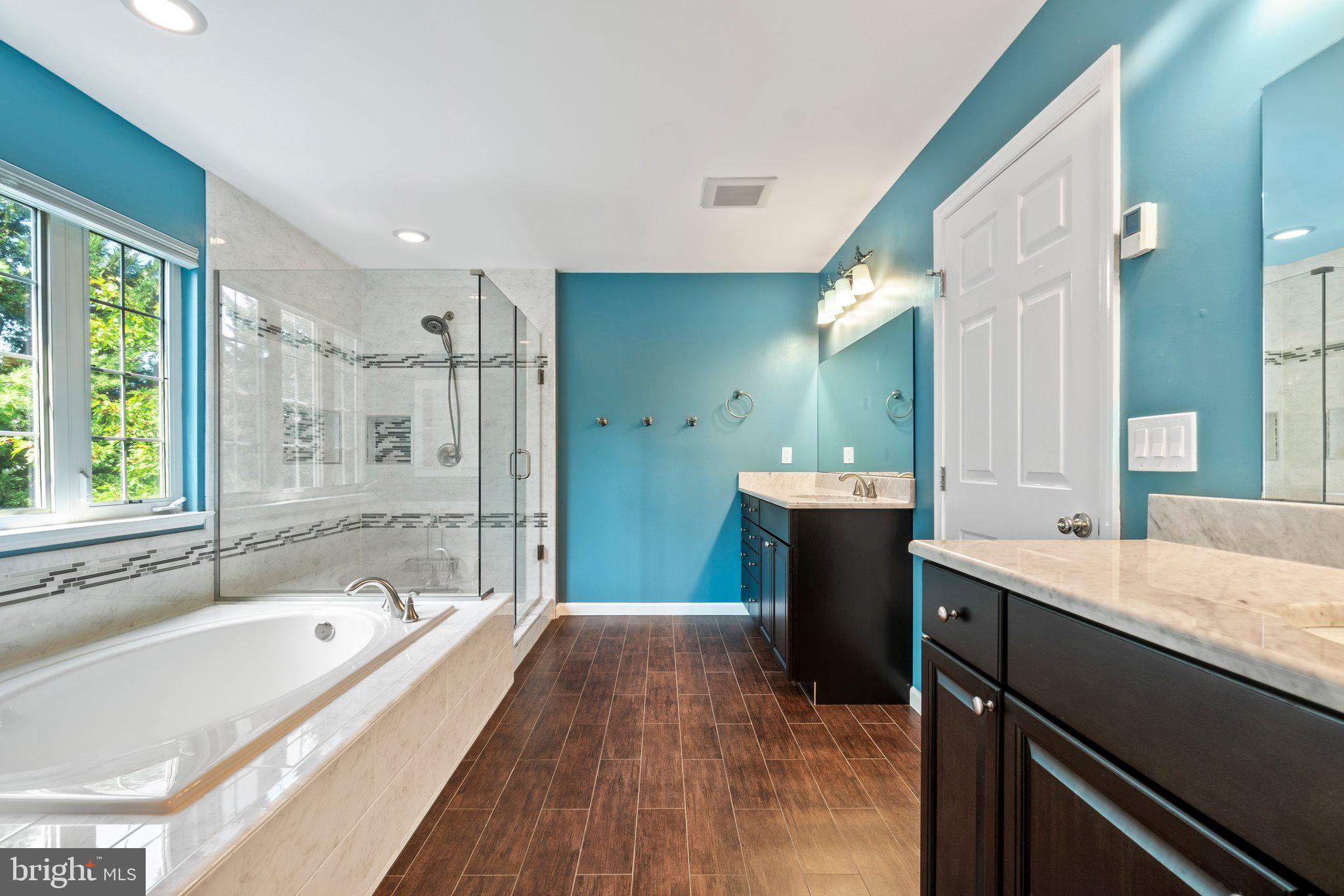 ASHBURN VILLAGE - Residential Lease