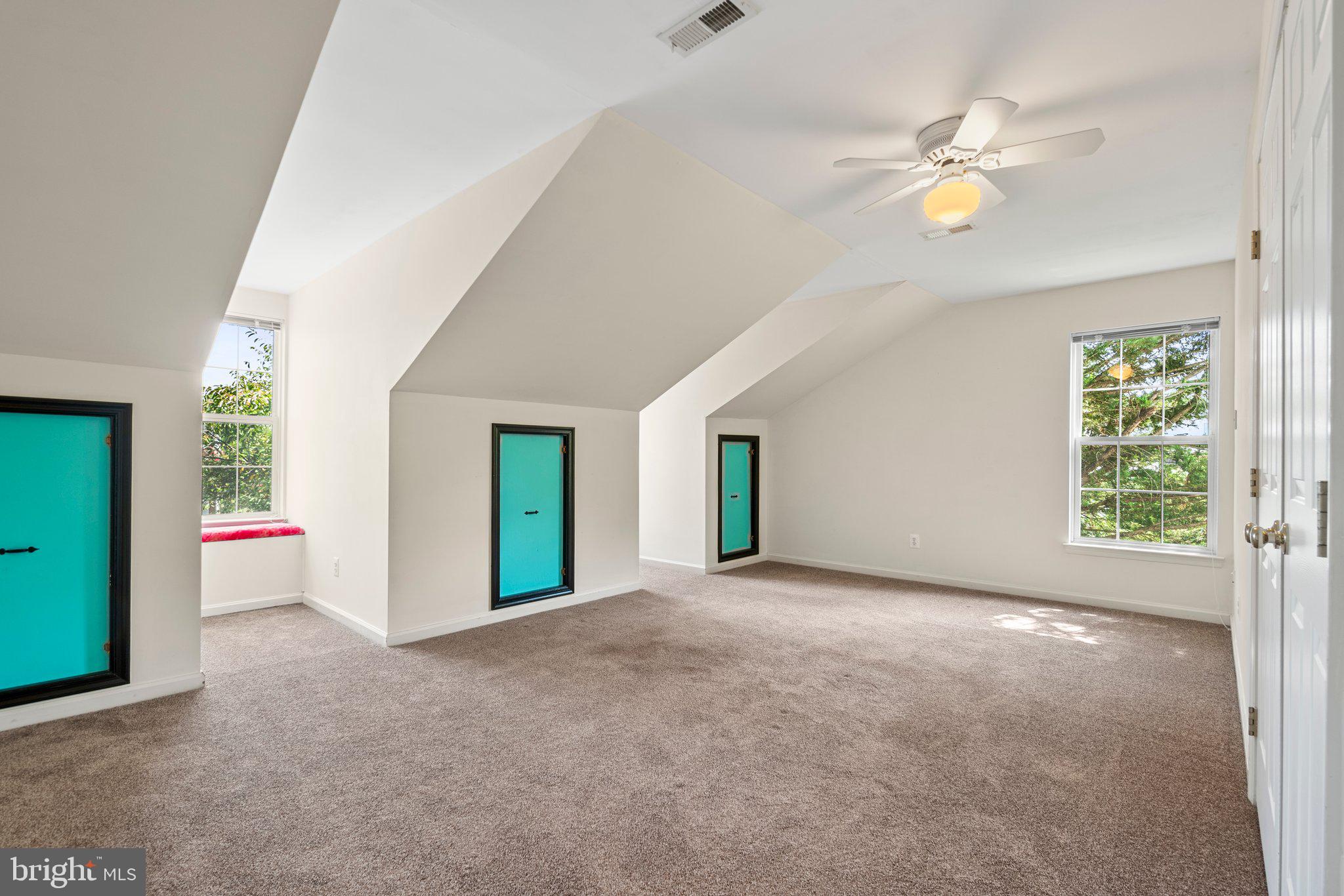 ASHBURN VILLAGE - Residential Lease