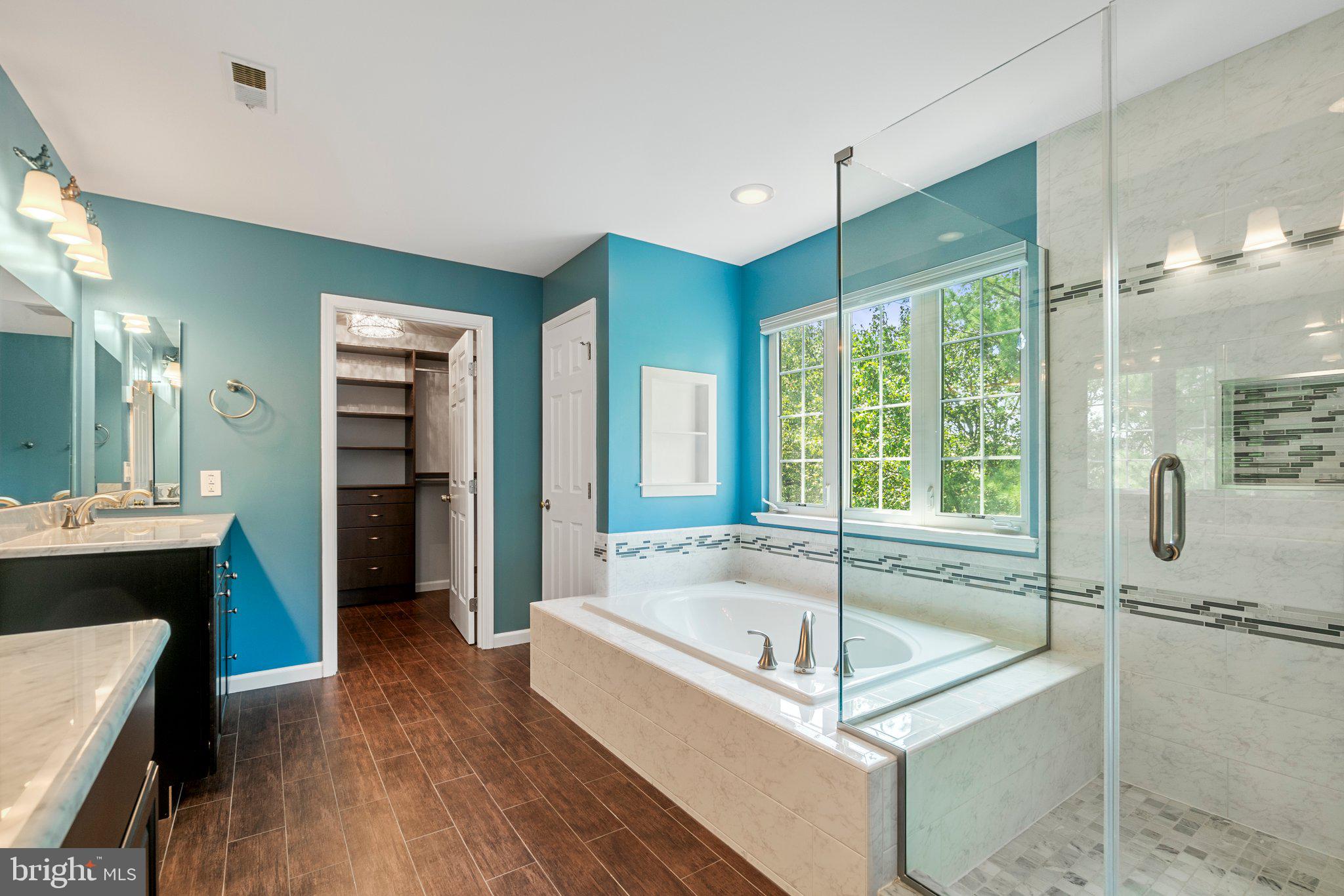 ASHBURN VILLAGE - Residential Lease