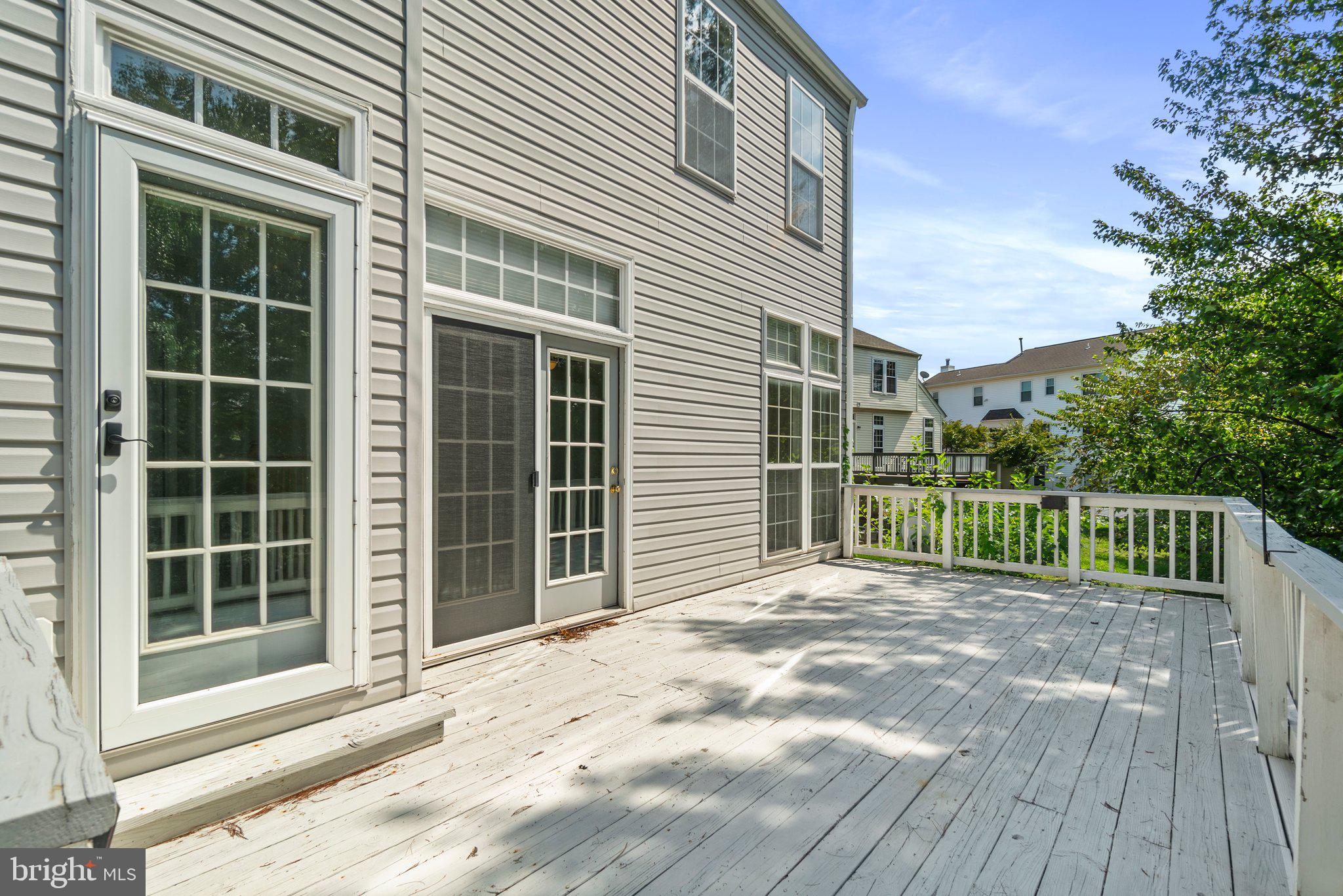 ASHBURN VILLAGE - Residential Lease