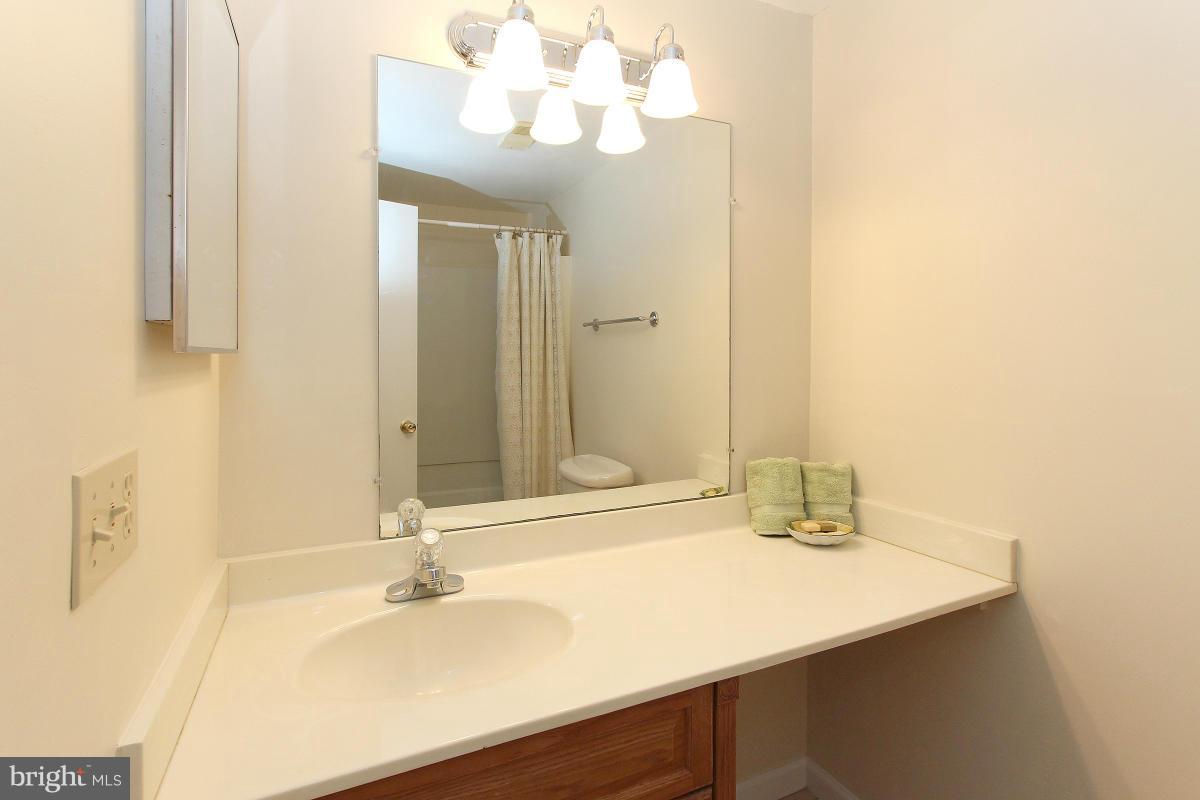 CARDINAL GLEN - Residential