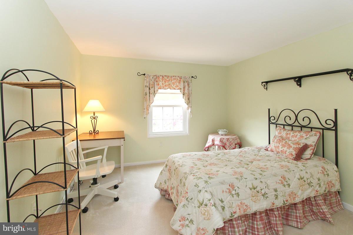 CARDINAL GLEN - Residential