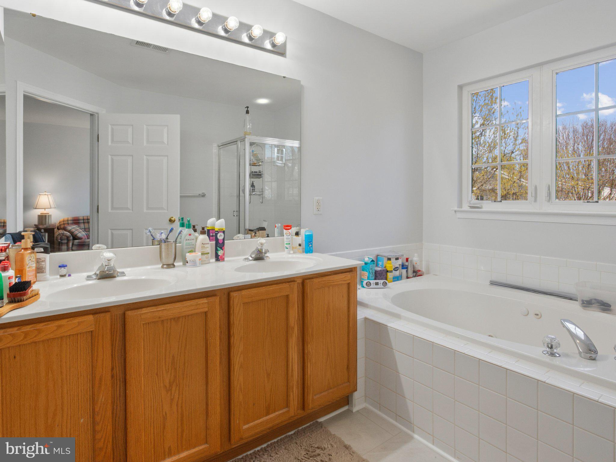 VISTA GARDENS - Residential