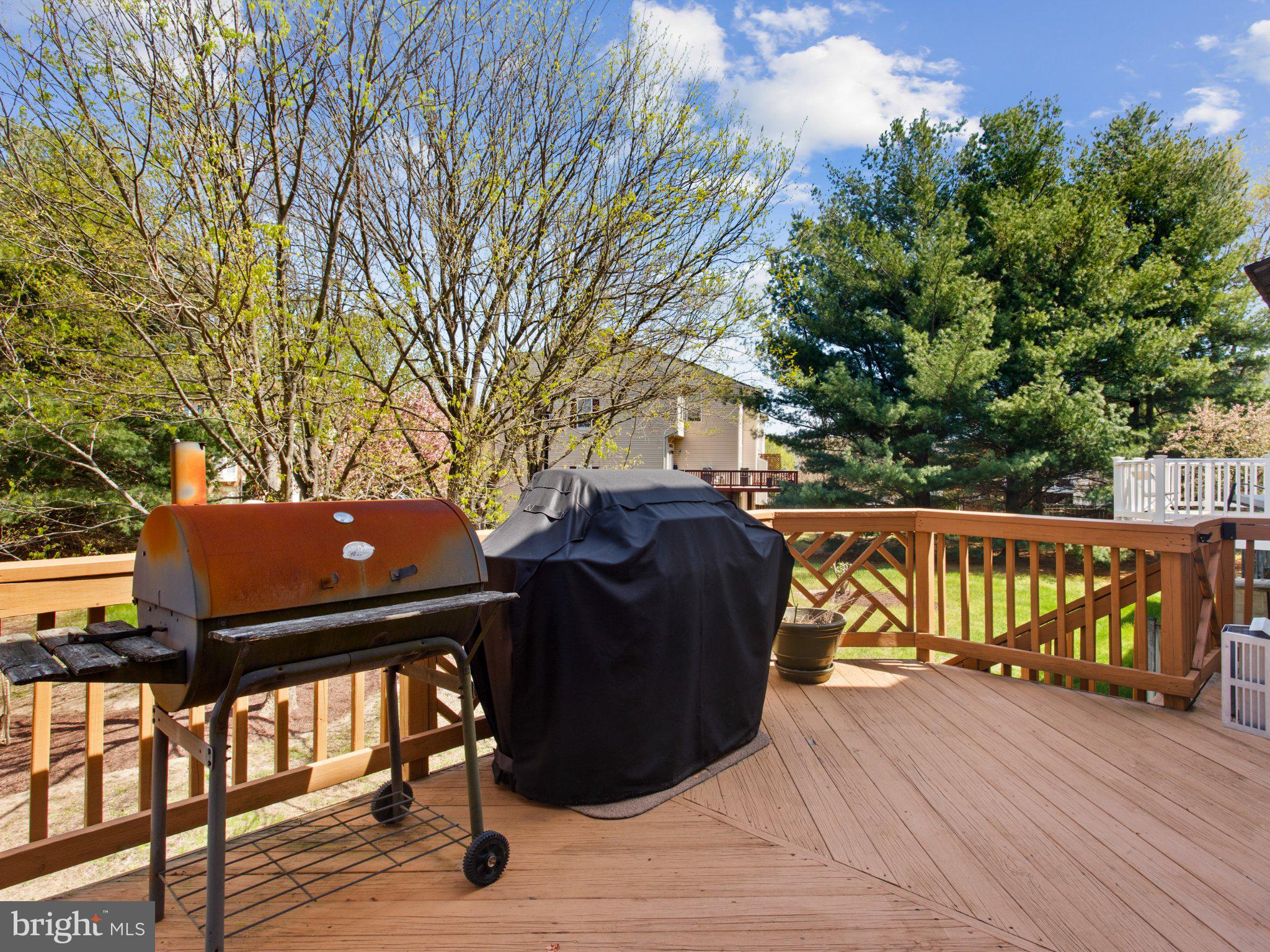 VISTA GARDENS - Residential