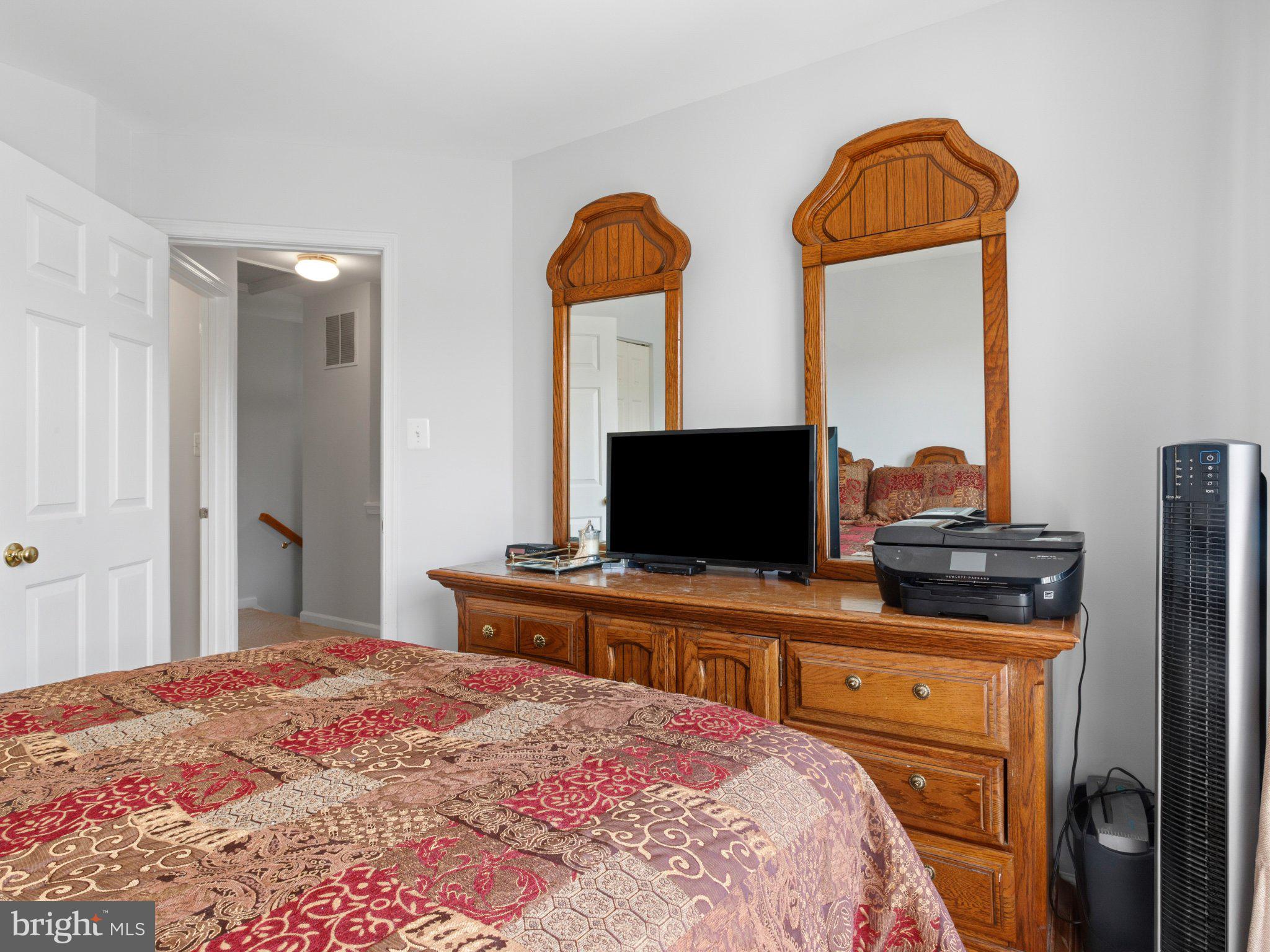 VISTA GARDENS - Residential