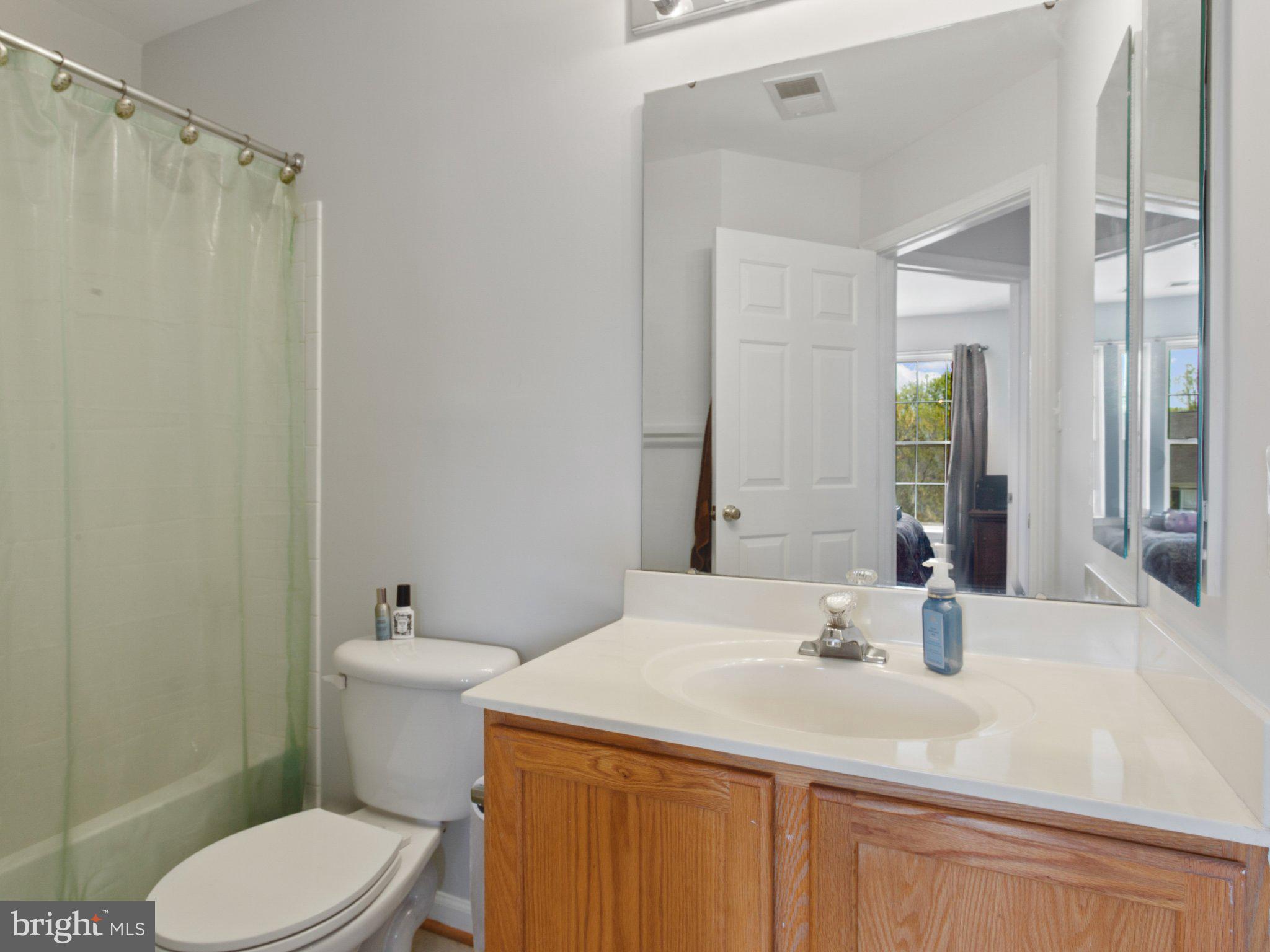 VISTA GARDENS - Residential