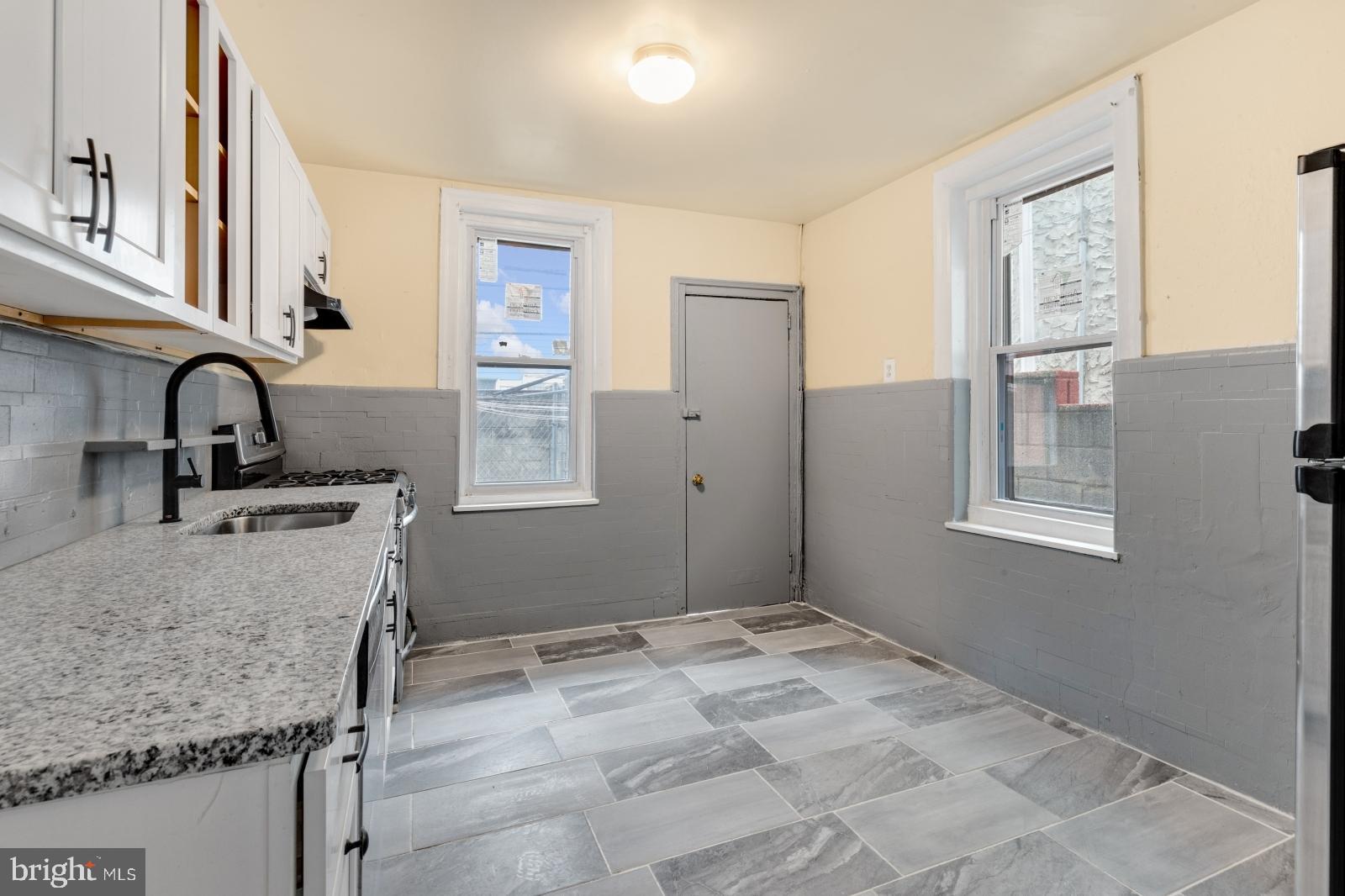 POINT BREEZE - Residential Lease