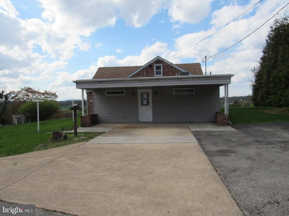 378 WOODLAND VIEW DRIVE