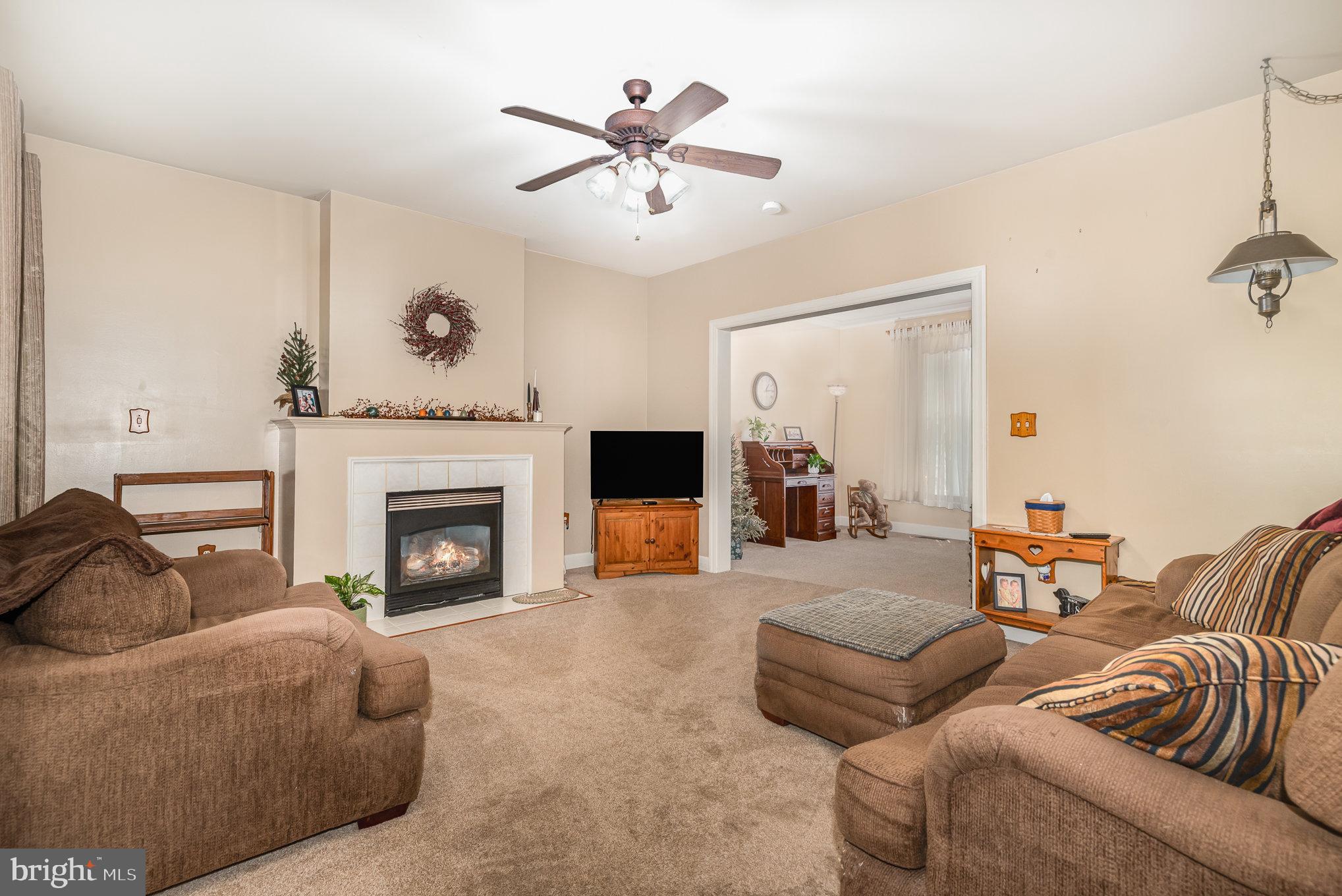 412 HEMLOCK DRIVE