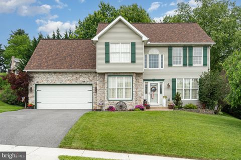 Photo for 412 HEMLOCK DRIVE
