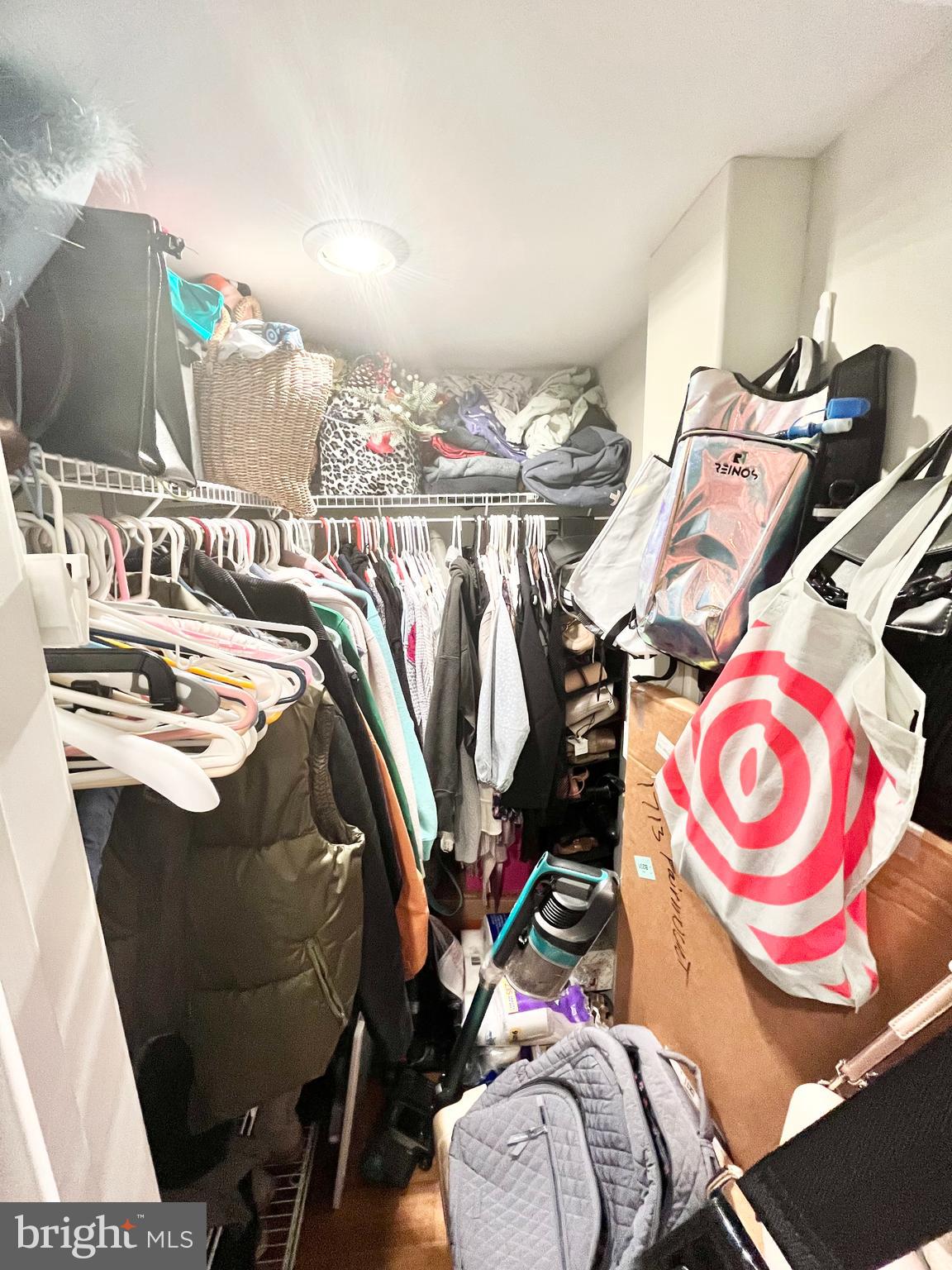 FAIRMOUNT - Residential Lease