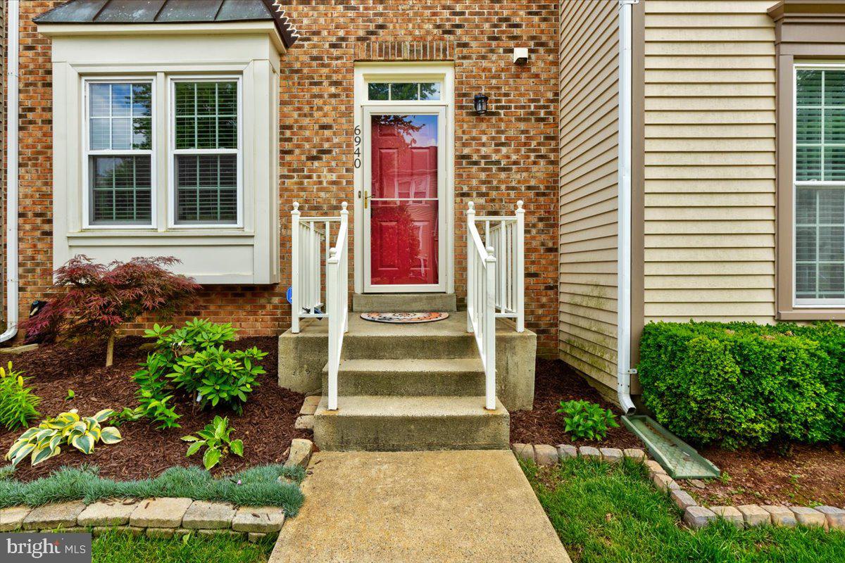 COMPTON VALLEY ESTATES - Residential