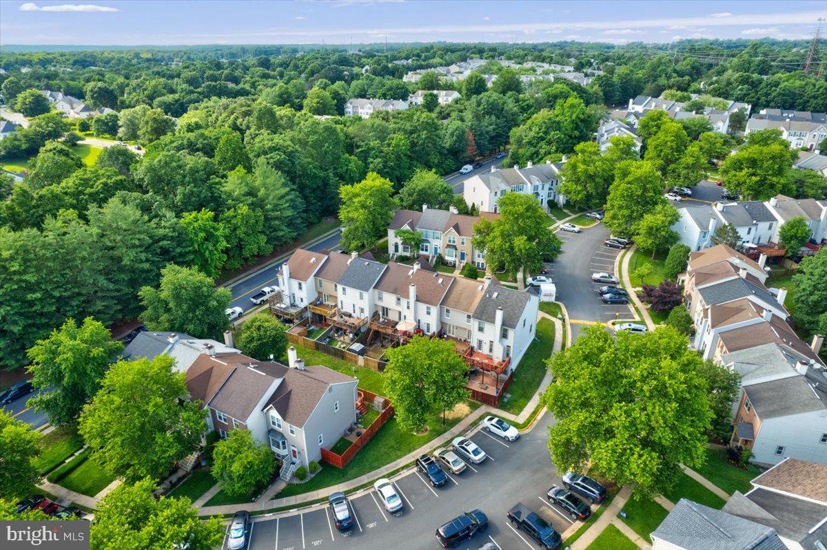 COMPTON VALLEY ESTATES - Residential