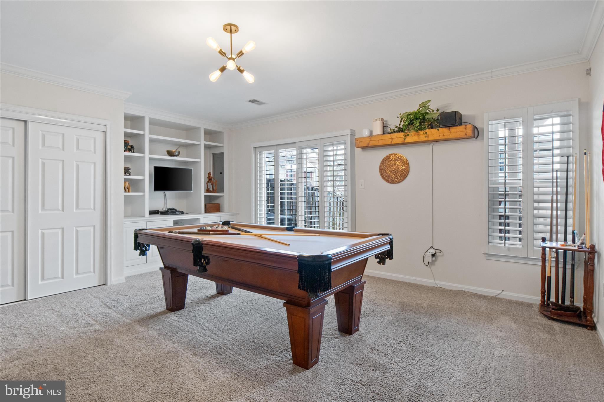 COMPTON VALLEY ESTATES - Residential