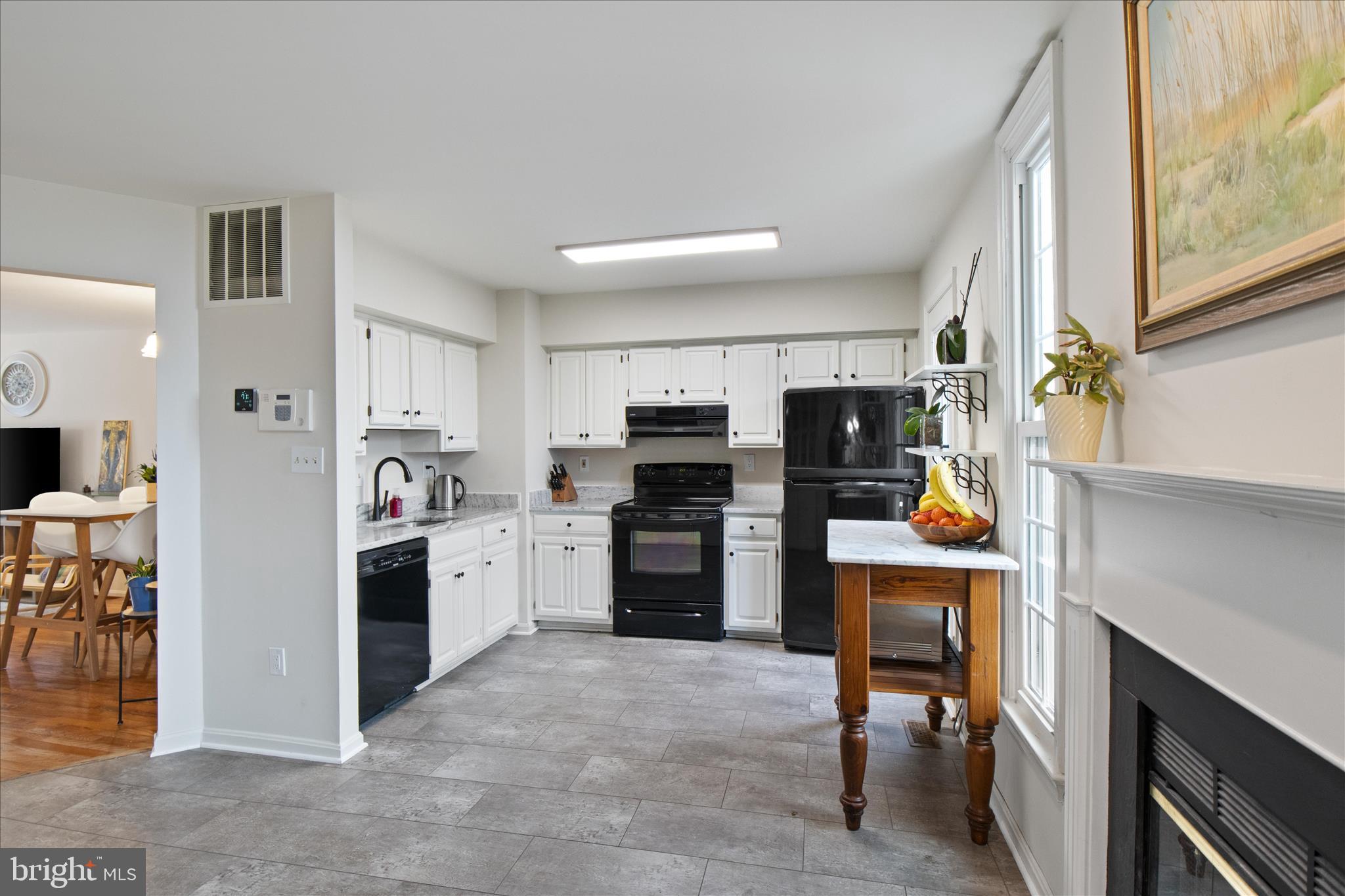 COMPTON VALLEY ESTATES - Residential