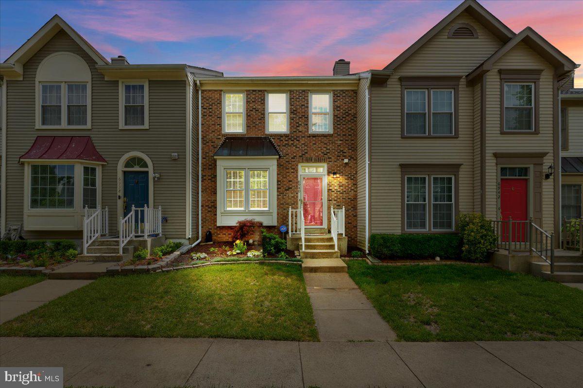 COMPTON VALLEY ESTATES - Residential