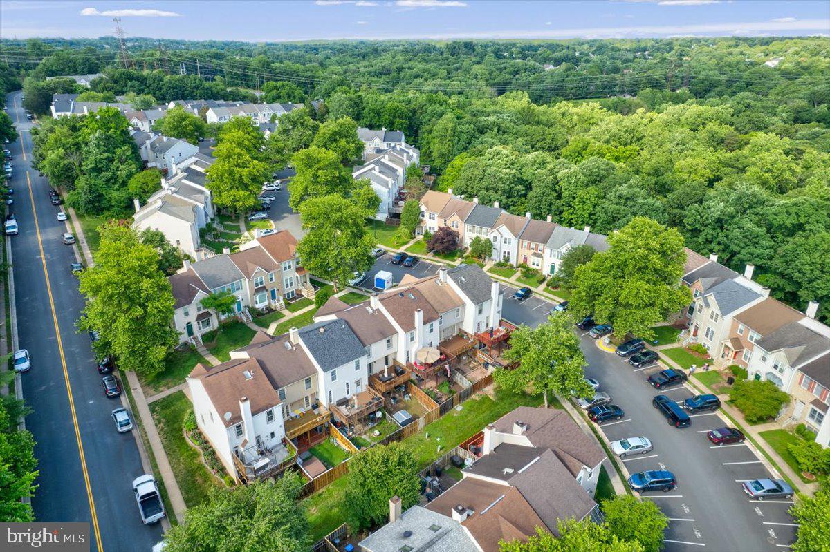 COMPTON VALLEY ESTATES - Residential