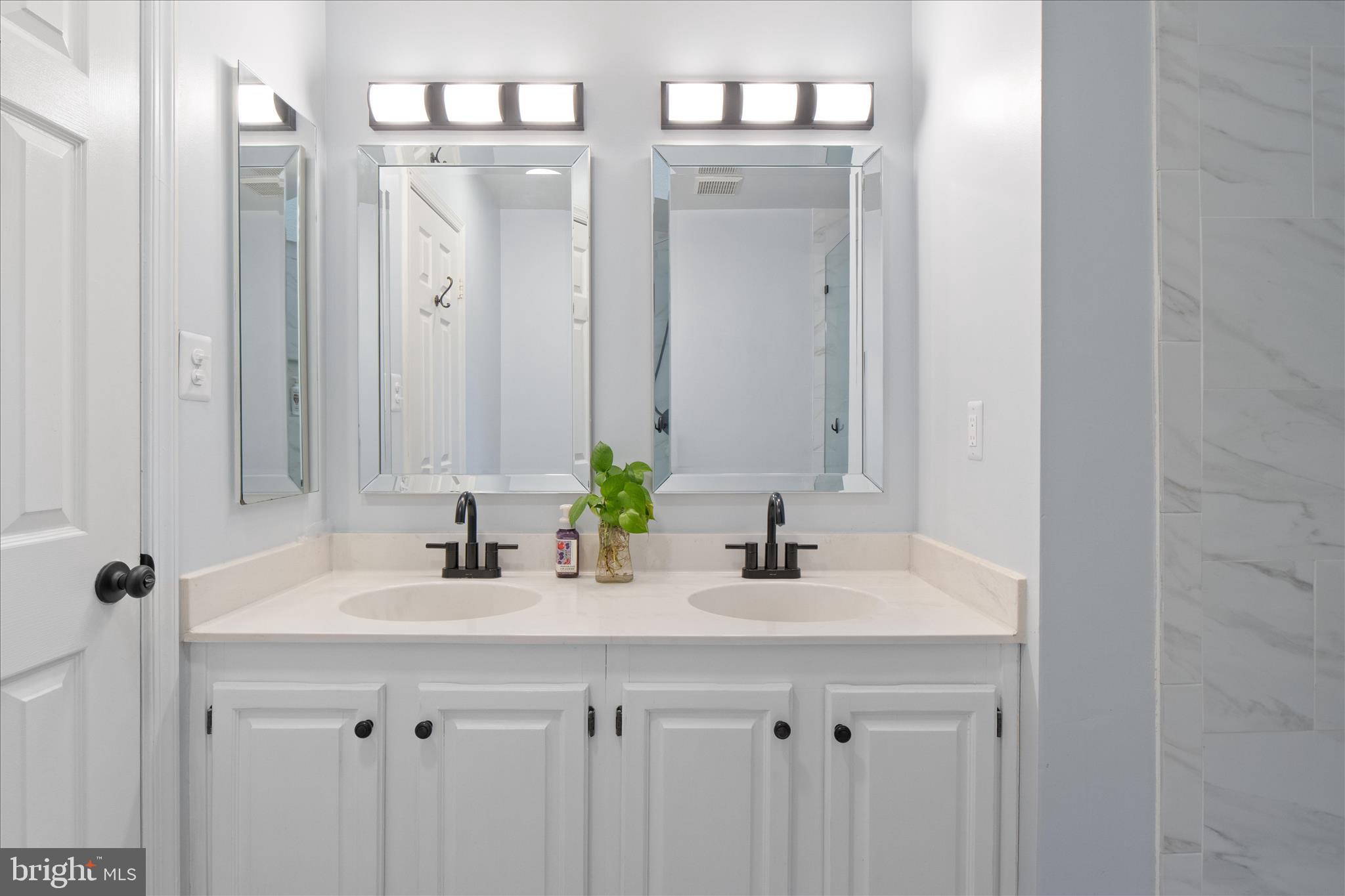 COMPTON VALLEY ESTATES - Residential