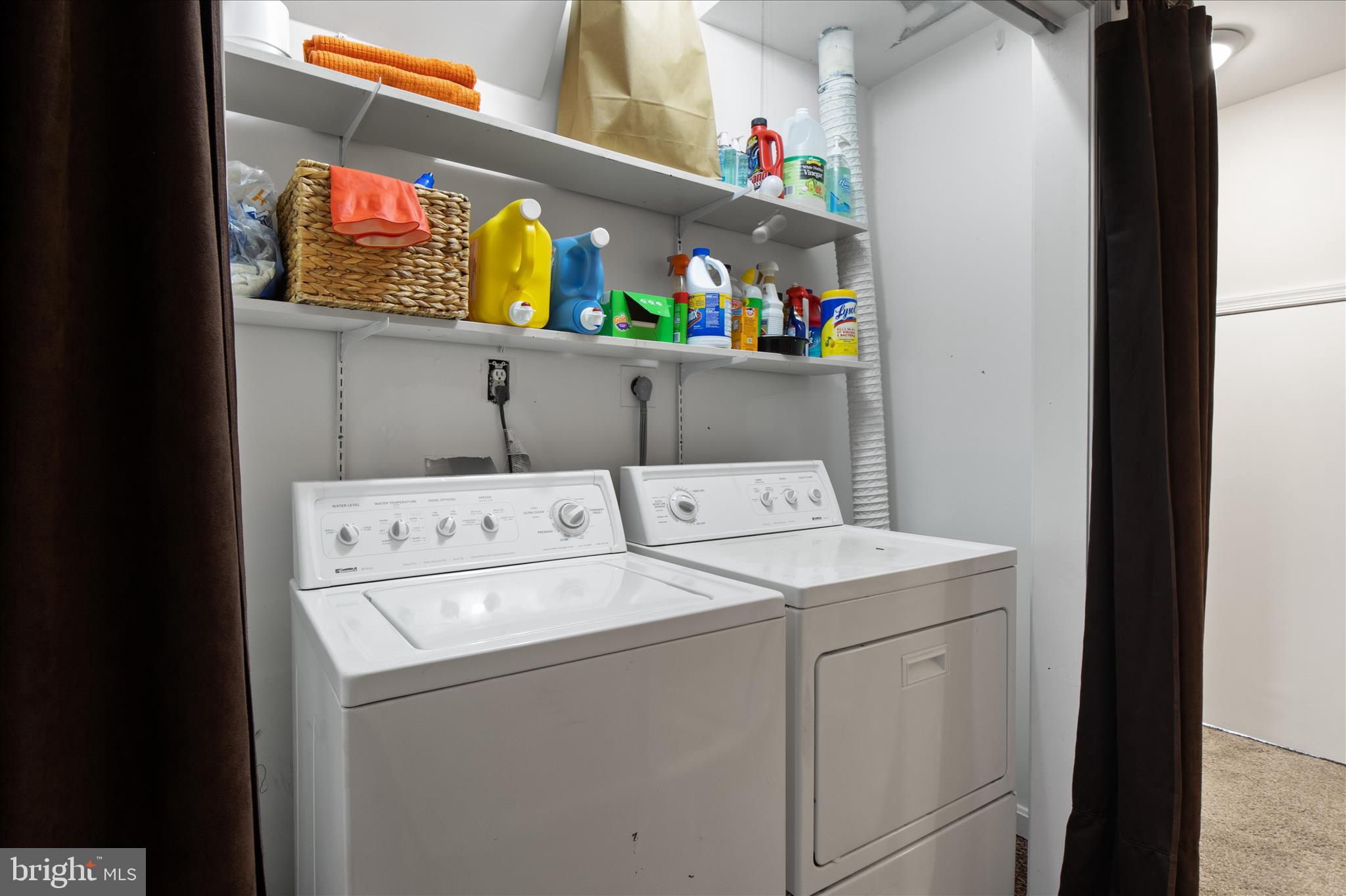 COMPTON VALLEY ESTATES - Residential