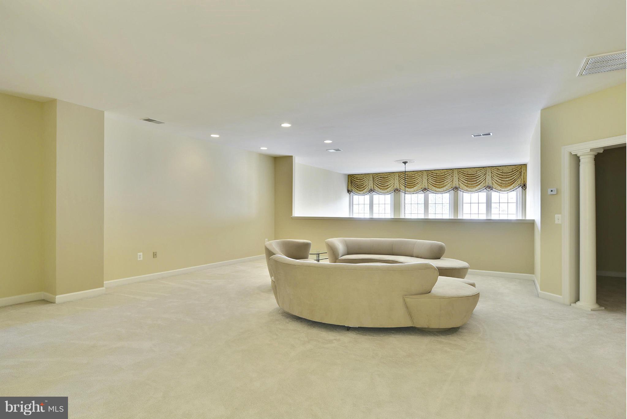 RUGBY ROAD - Residential